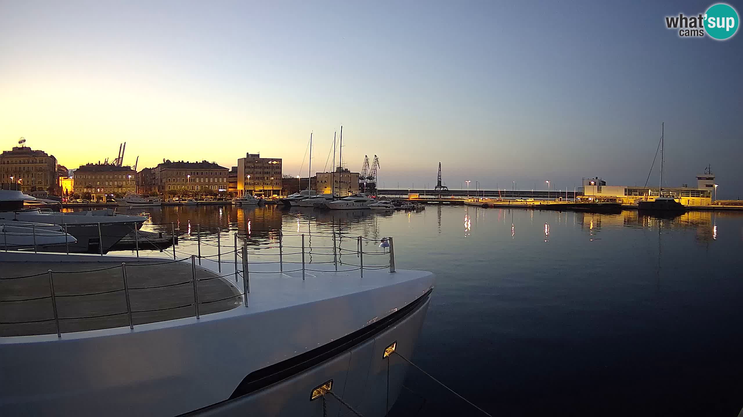 Botel Marina cámara web en vivo Rijeka
