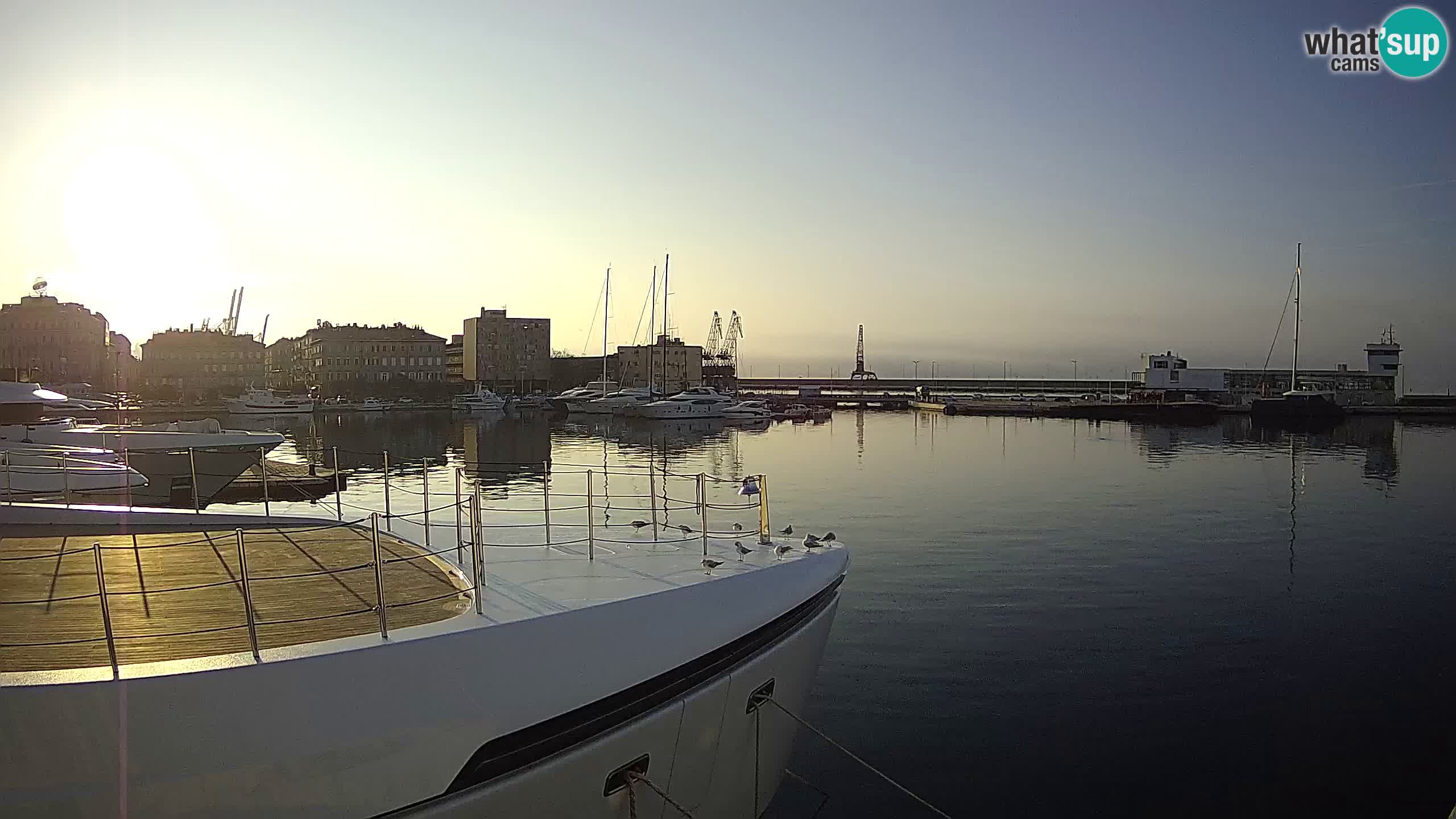 Rijeka – Botel Marina web kamera