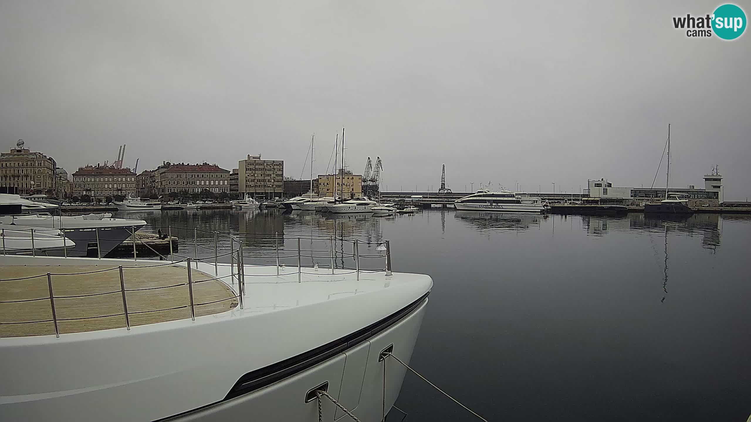 Botel Marina cámara web en vivo Rijeka