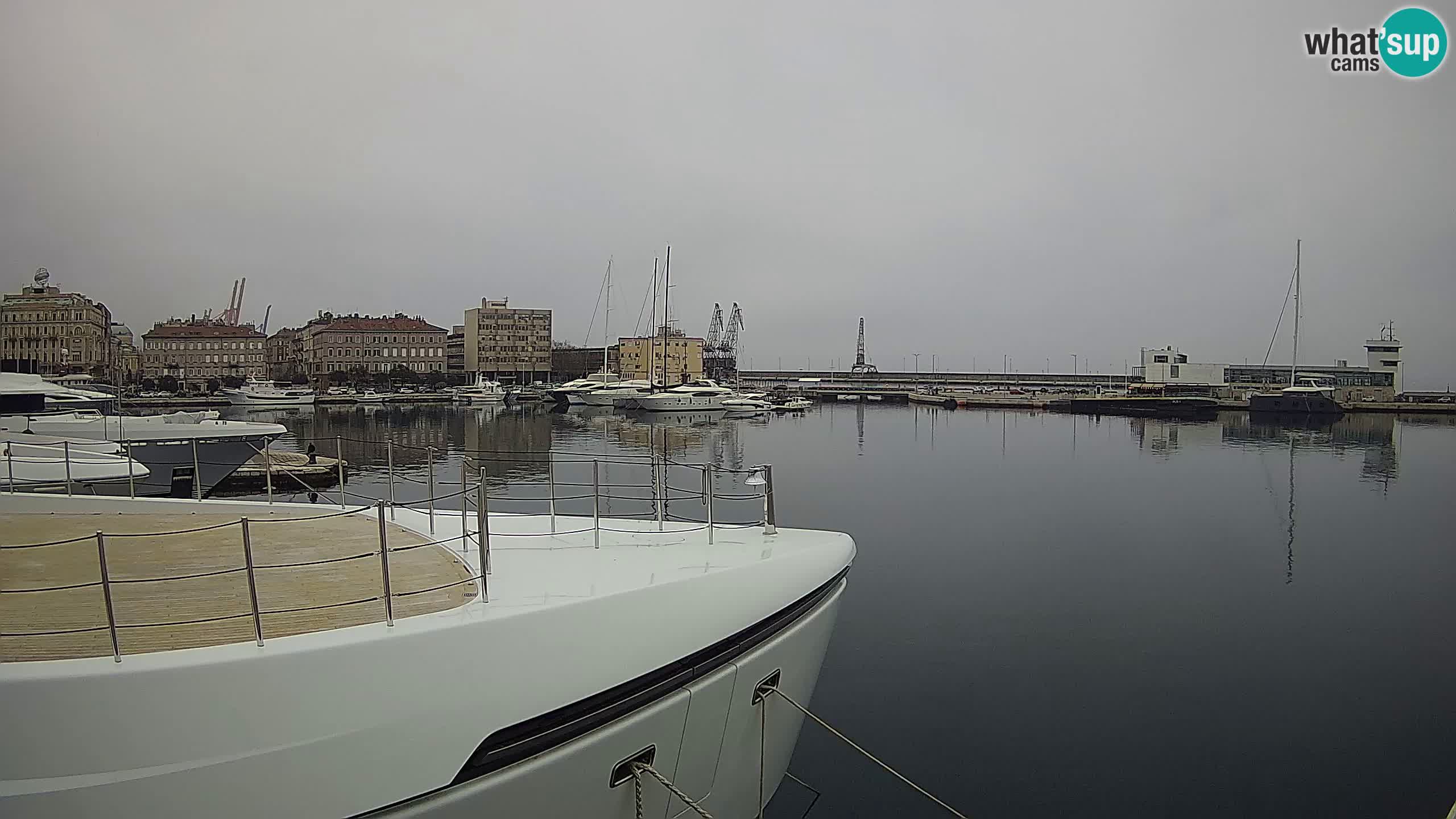 Reka – Botel Marina spletna kamera