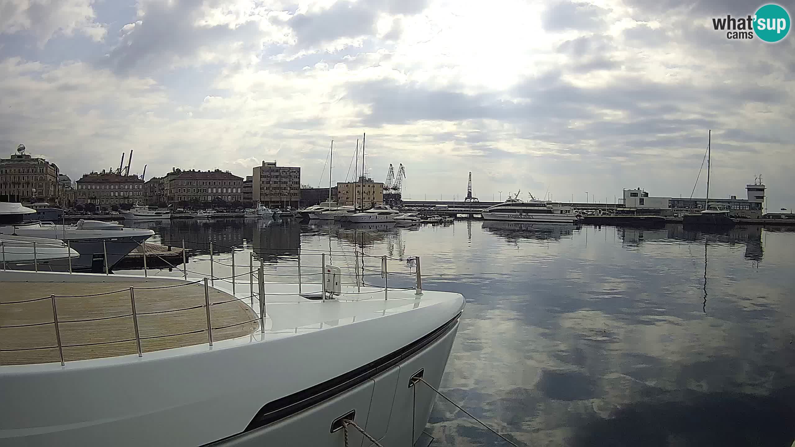 Botel Marina cámara web en vivo Rijeka