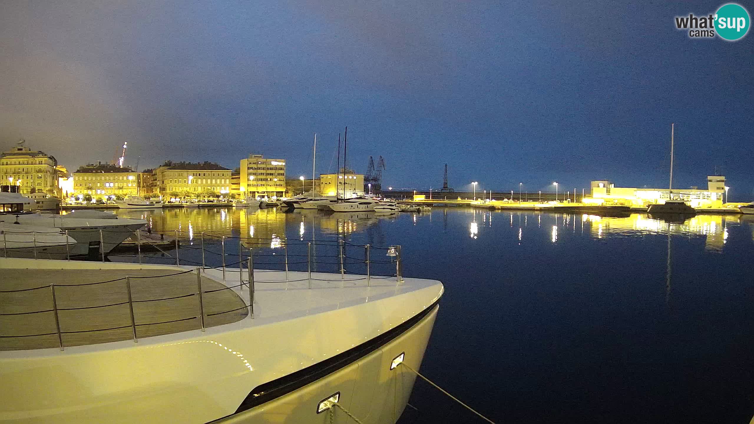 Reka – Botel Marina spletna kamera