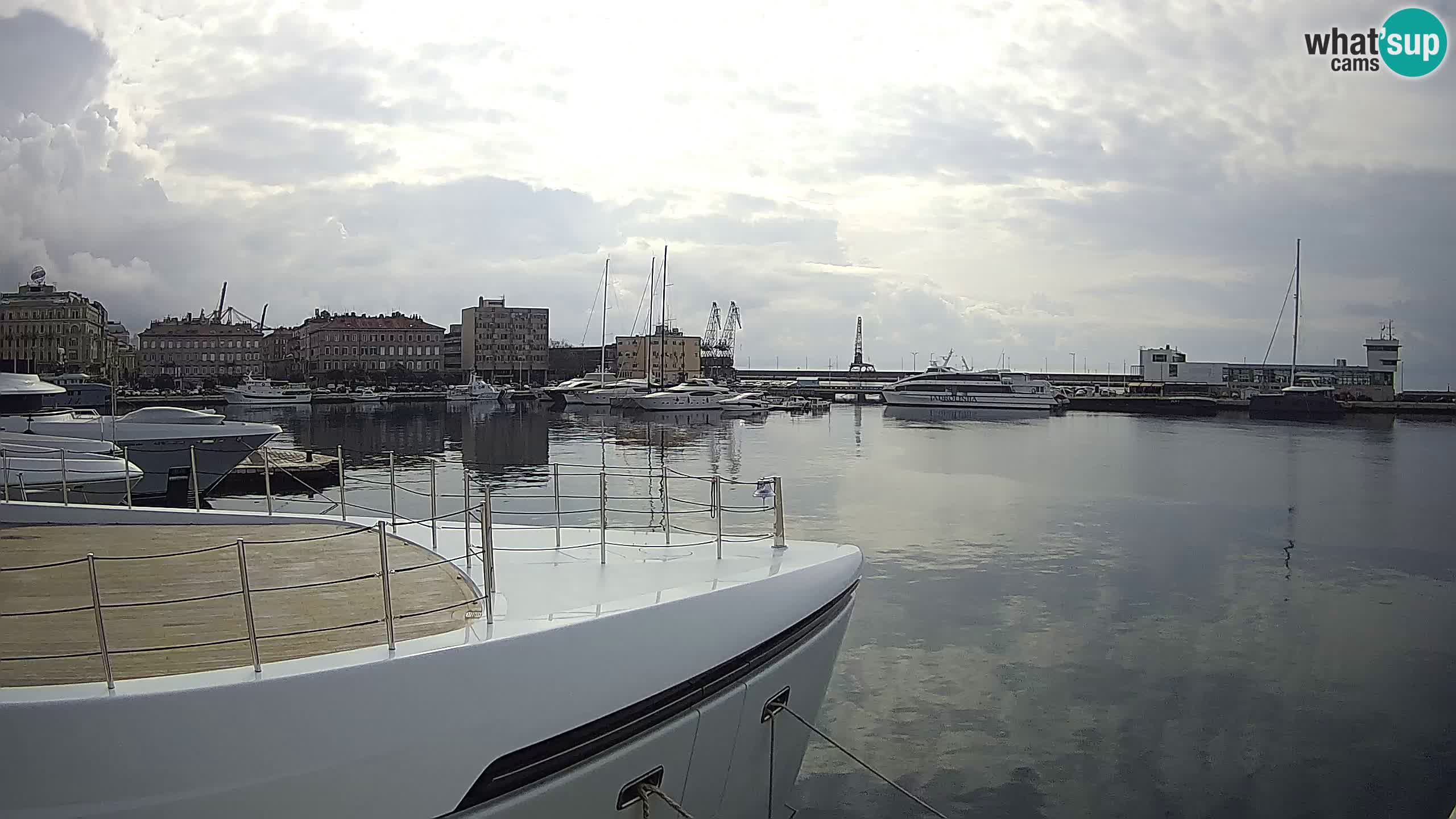Botel Marina cámara web en vivo Rijeka