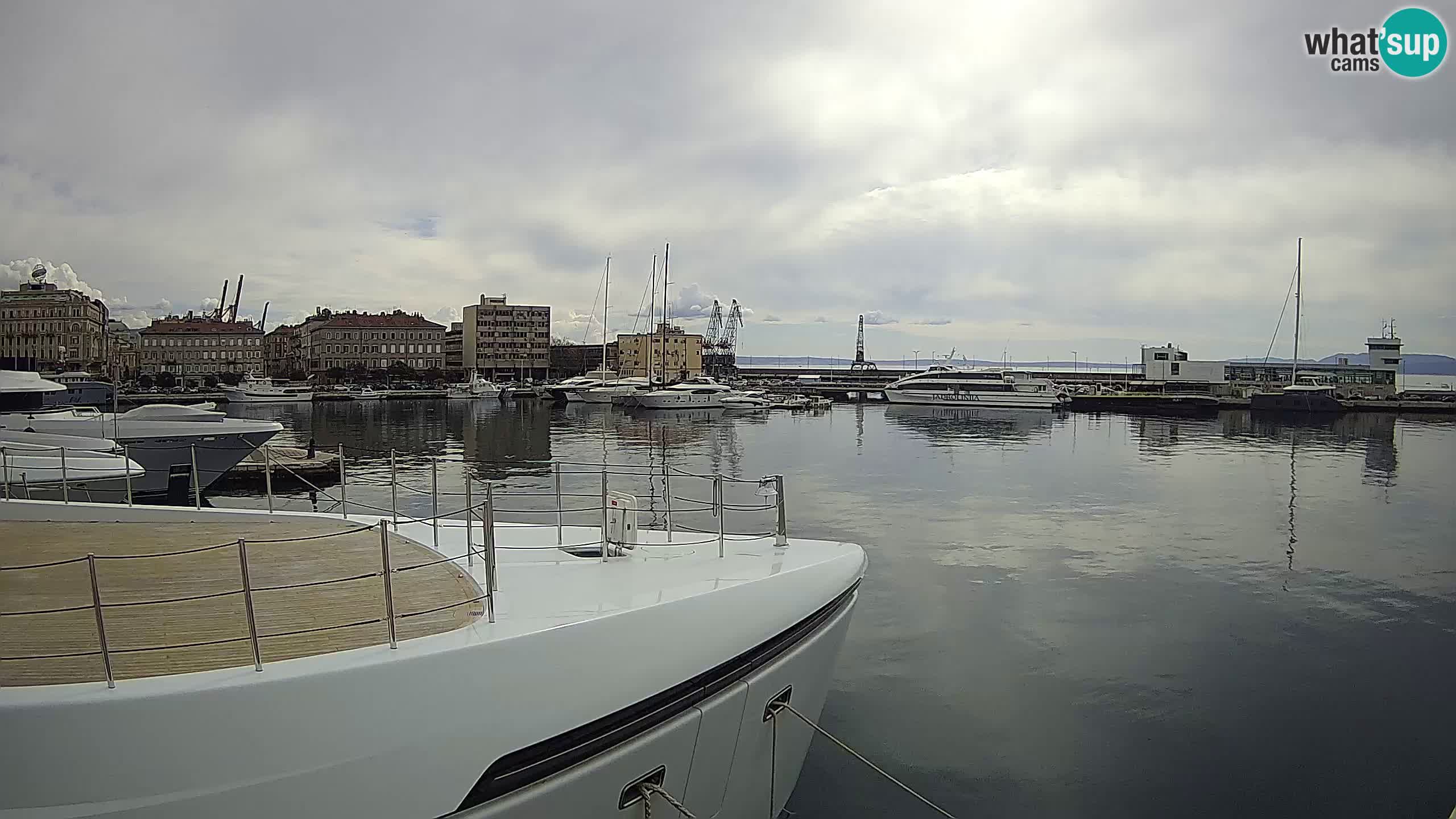 Botel Marina cámara web en vivo Rijeka