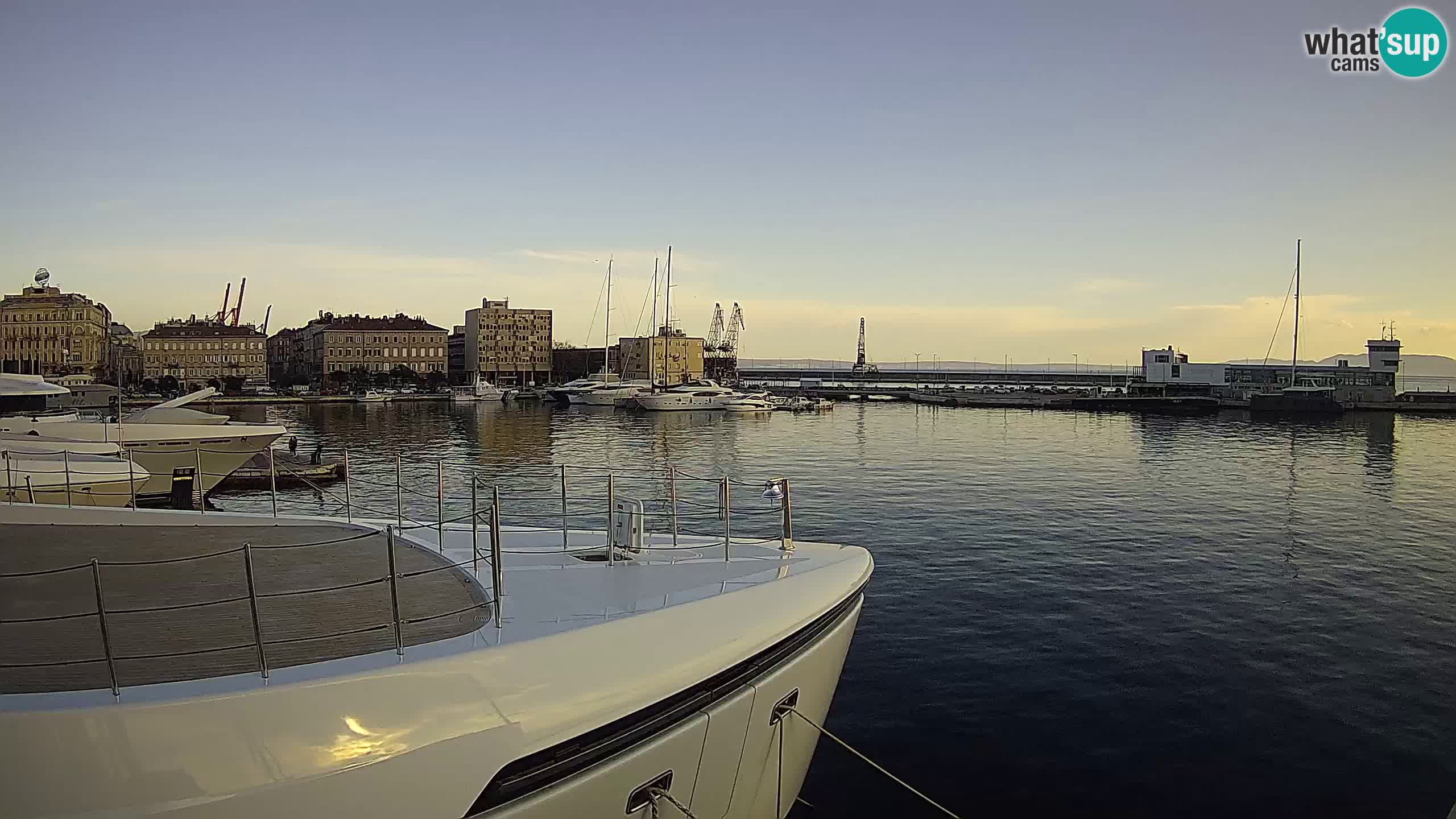 Botel Marina cámara web en vivo Rijeka