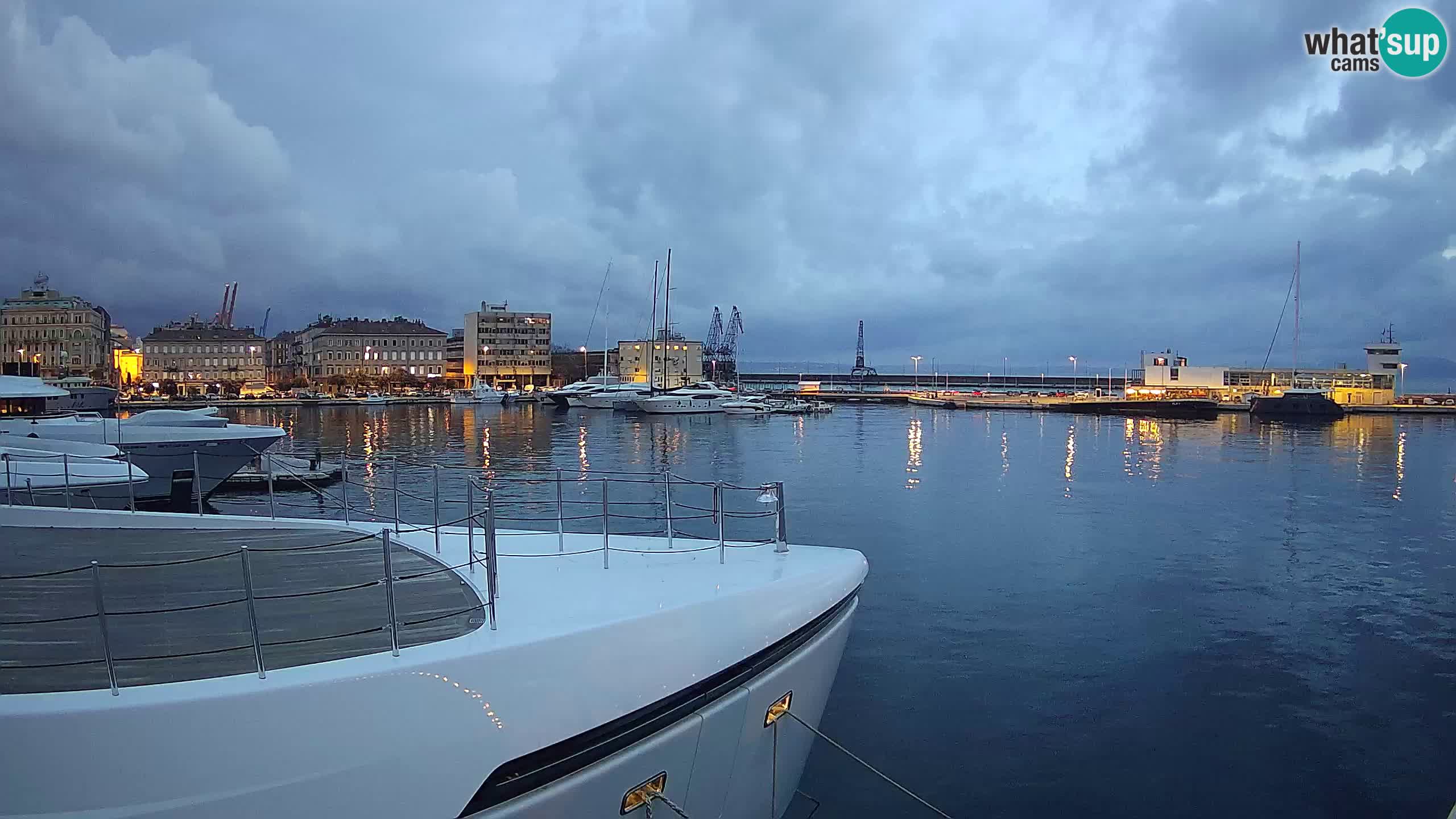 Botel Marina cámara web en vivo Rijeka