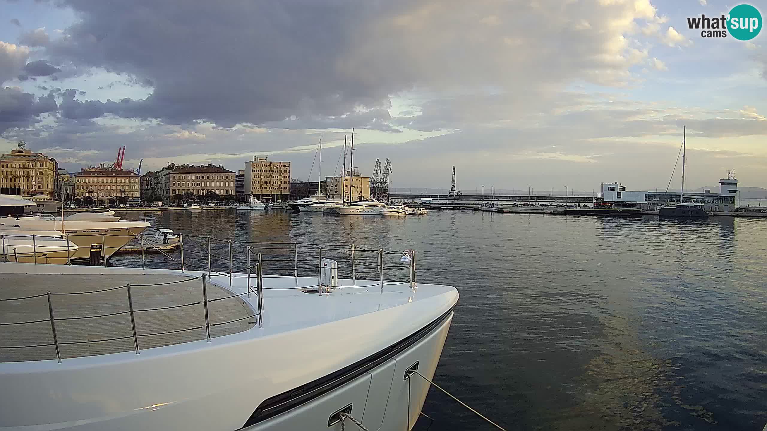 Botel Marina cámara web en vivo Rijeka