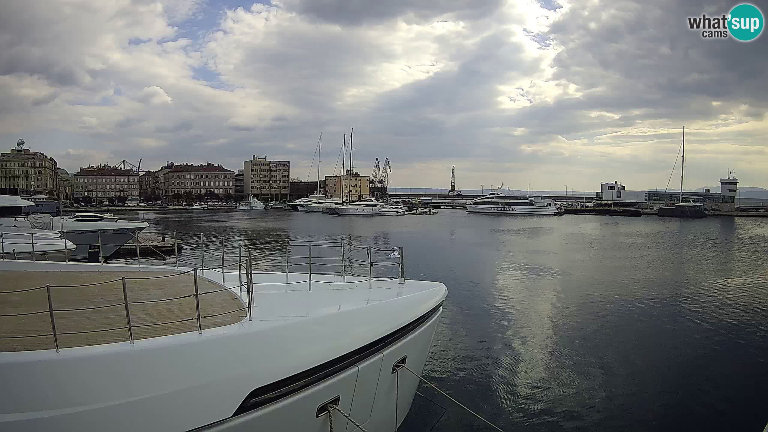 Reka – Botel Marina spletna kamera