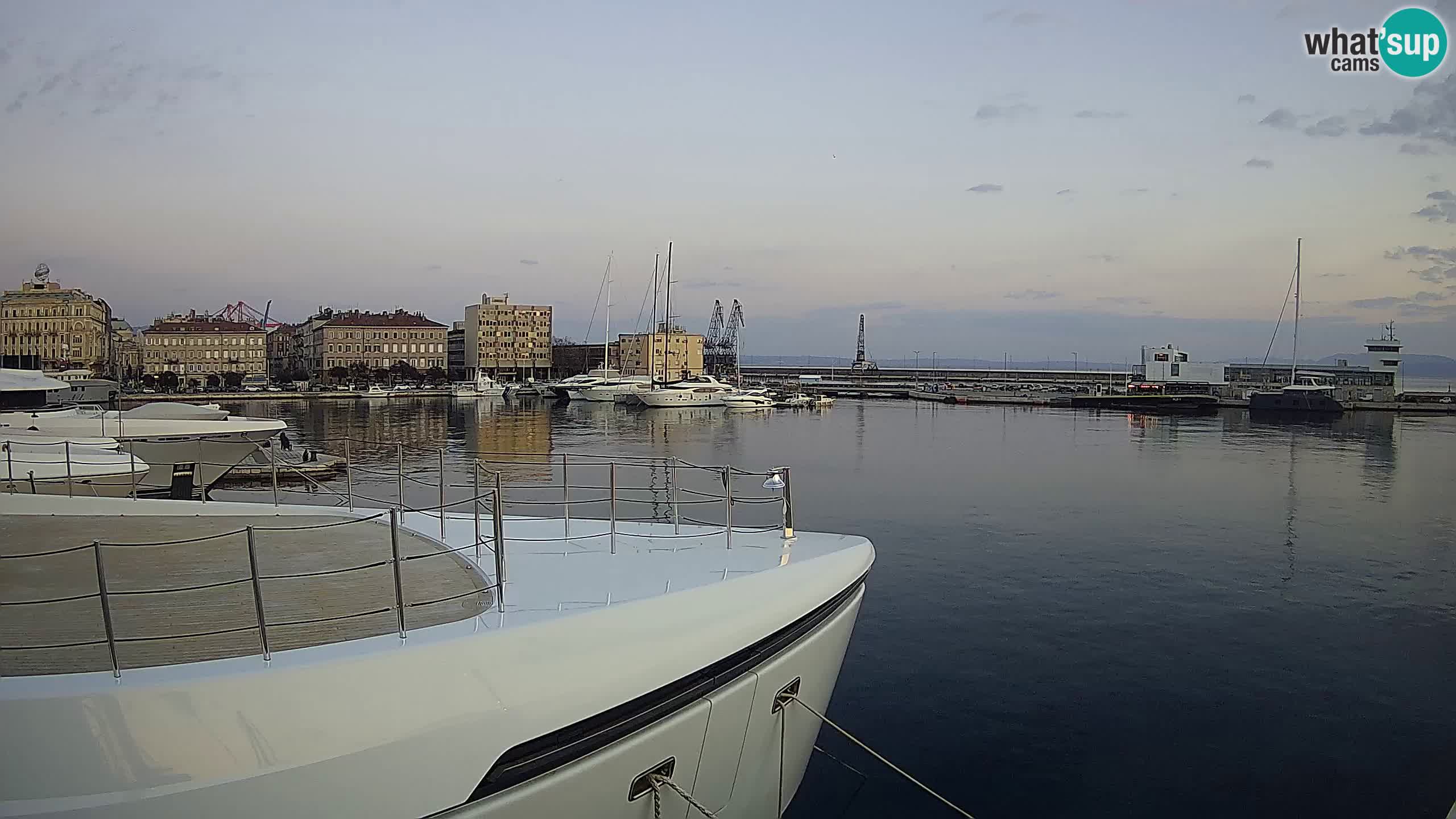 Botel Marina cámara web en vivo Rijeka