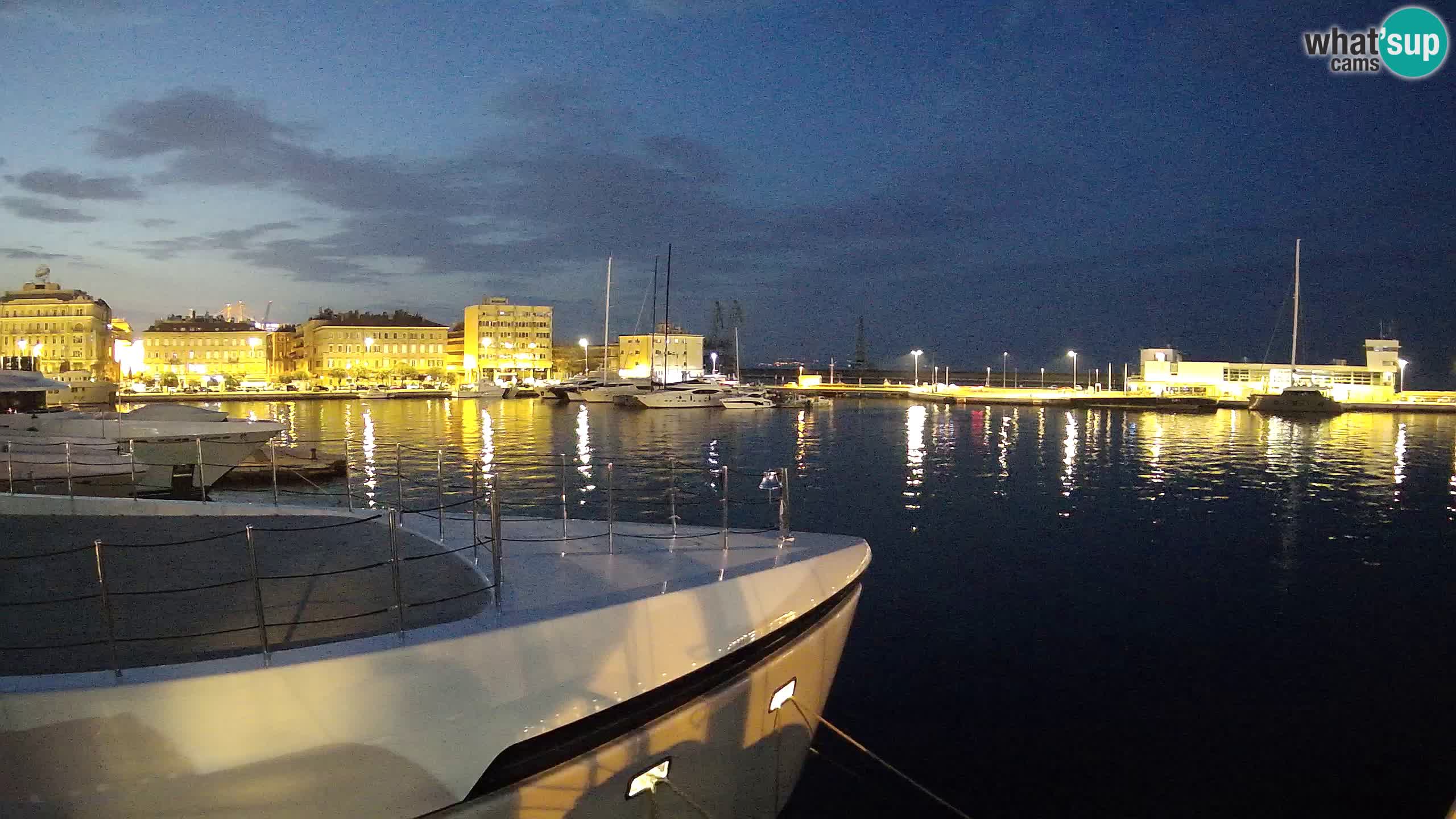 Botel Marina cámara web en vivo Rijeka