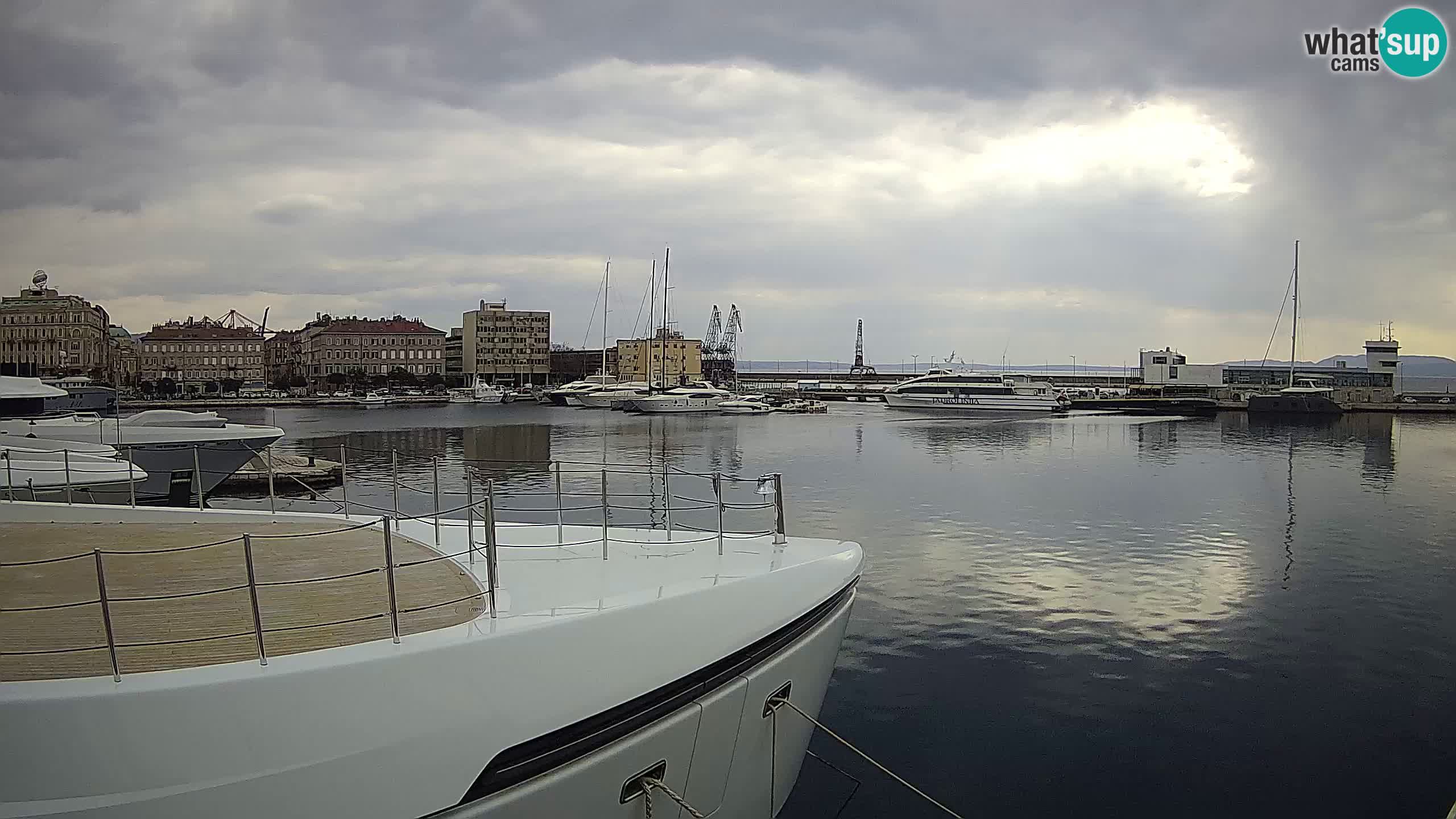 Botel Marina cámara web en vivo Rijeka