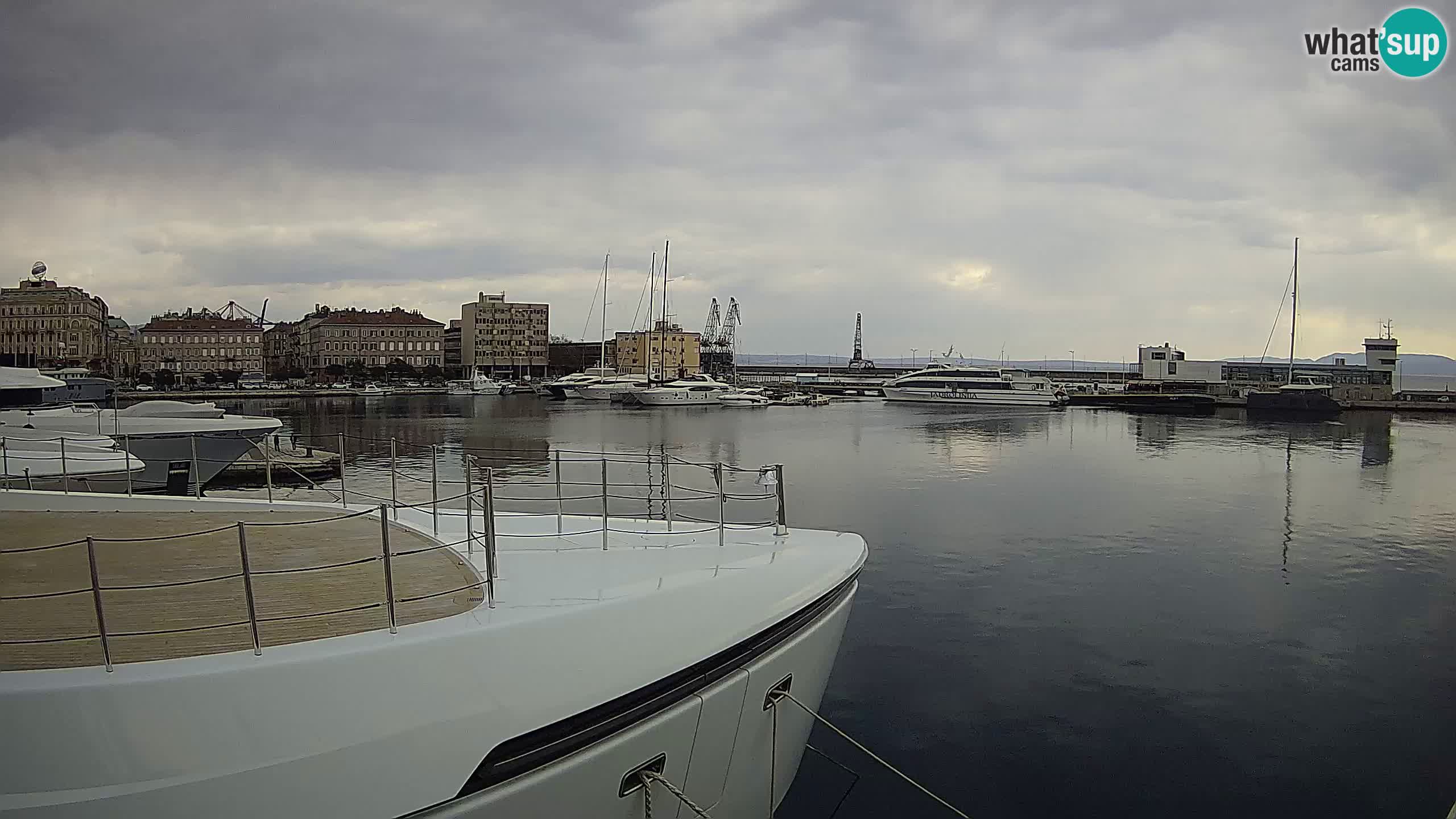 Botel Marina cámara web en vivo Rijeka