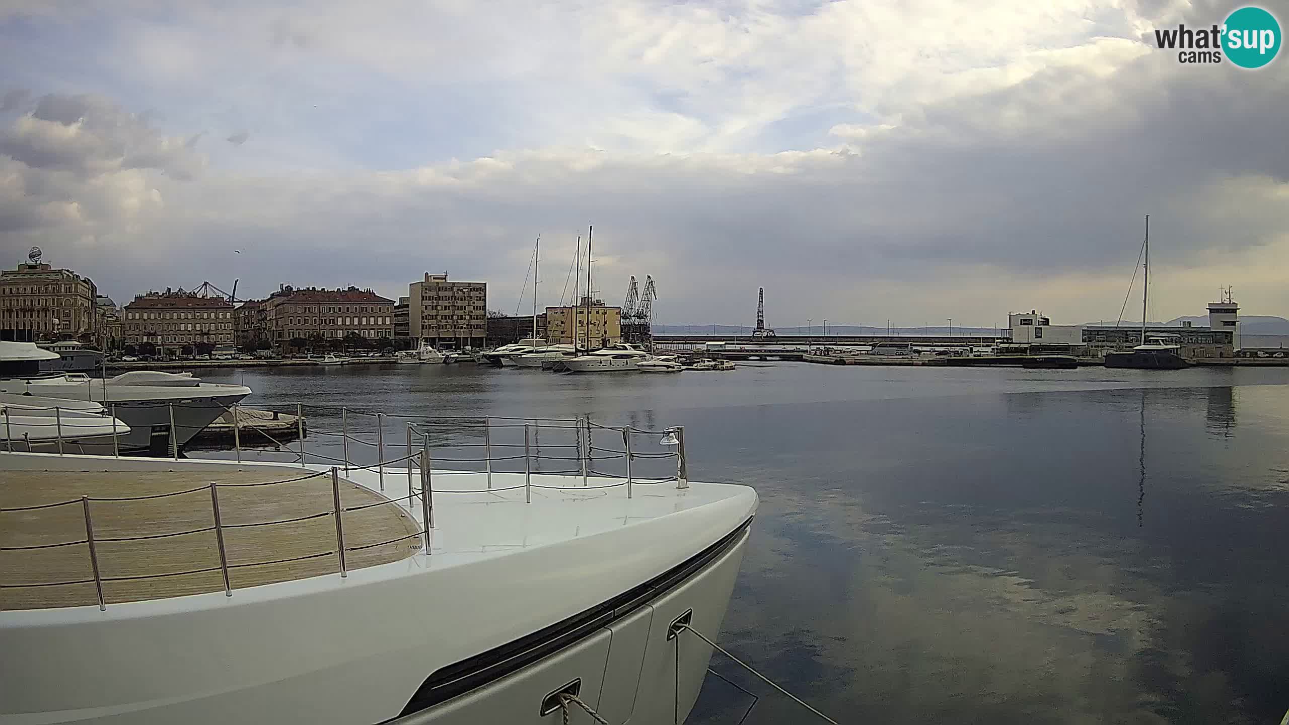 Botel Marina cámara web en vivo Rijeka