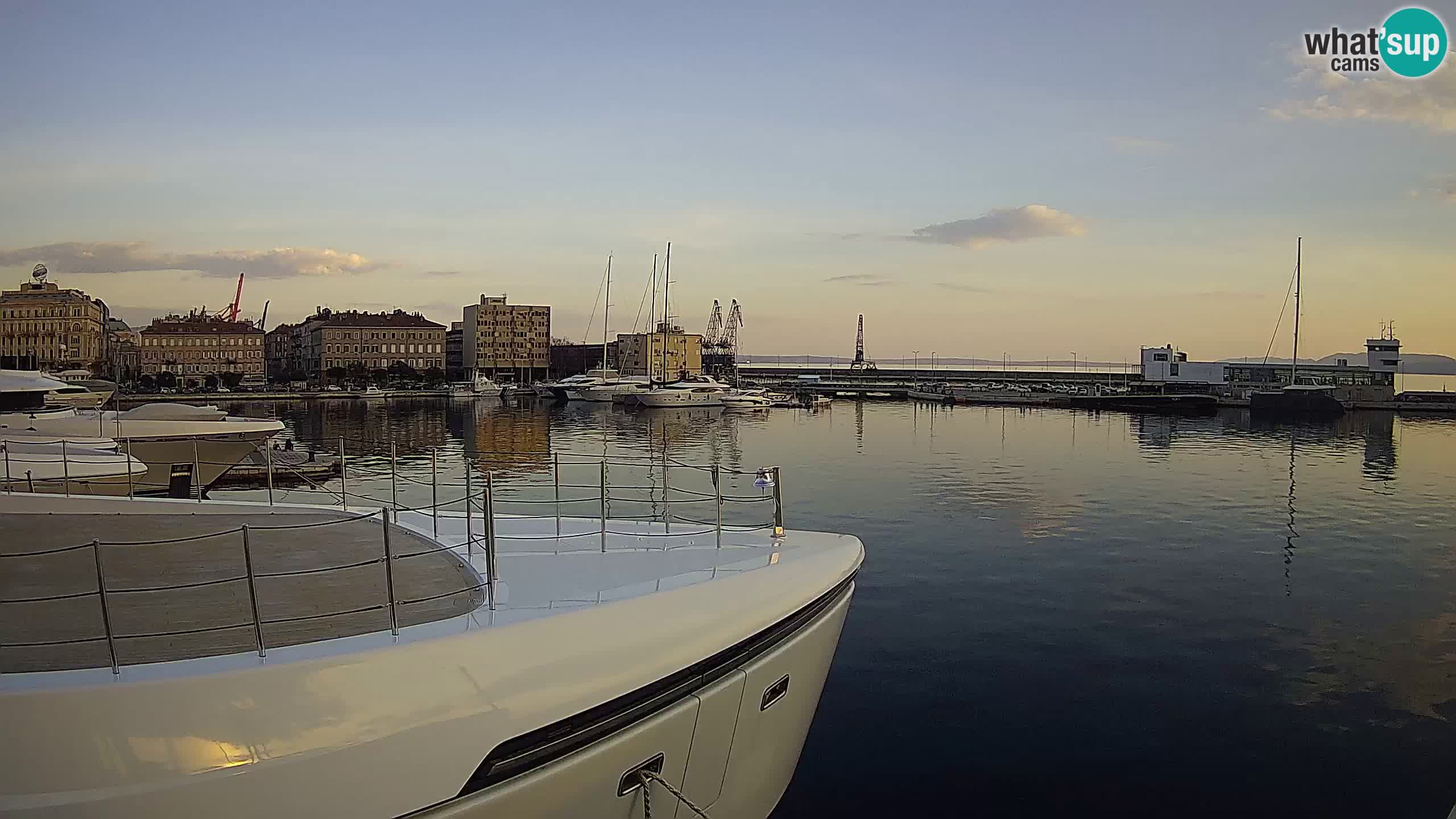 Botel Marina cámara web en vivo Rijeka