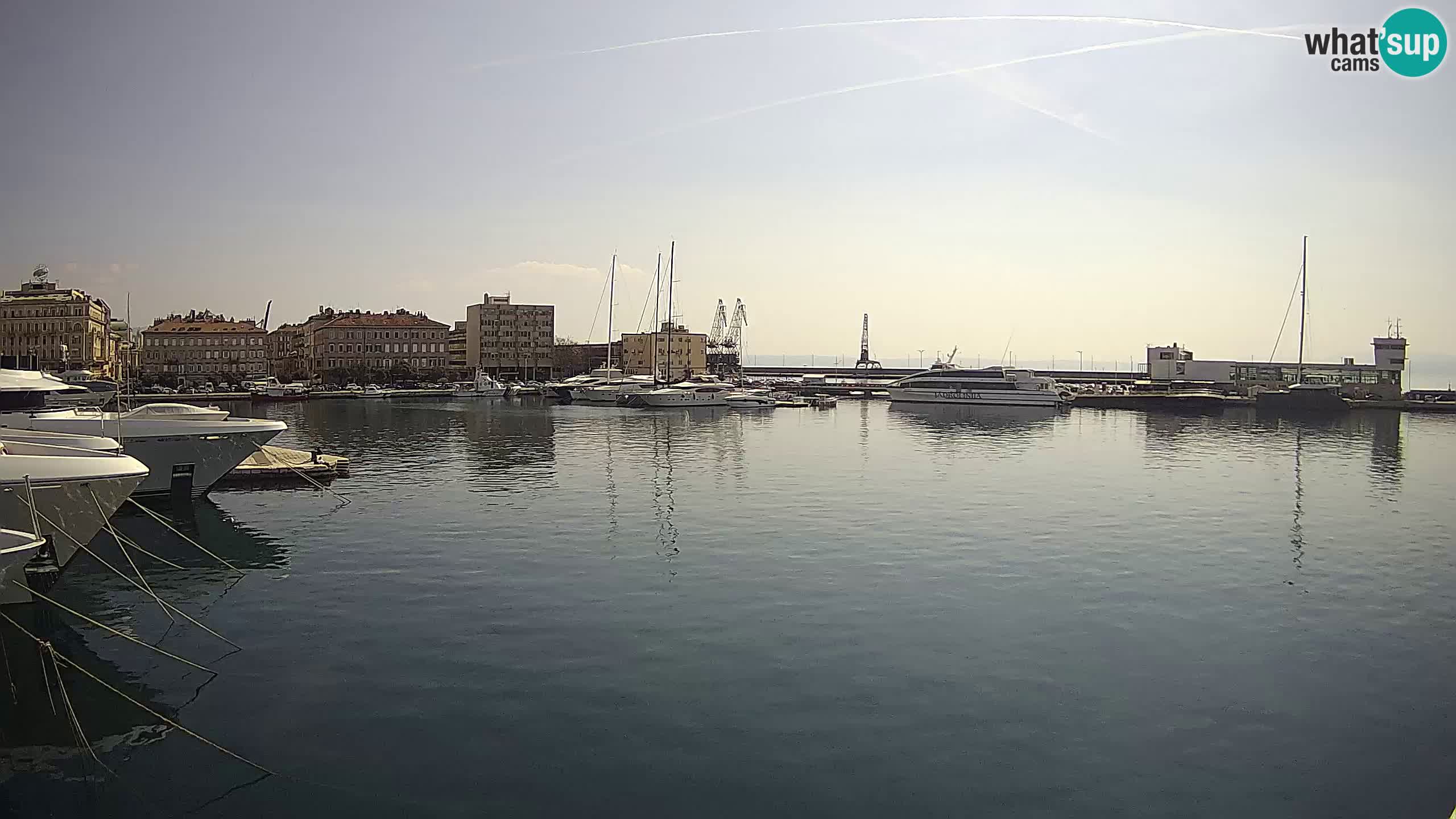 Reka – Botel Marina spletna kamera