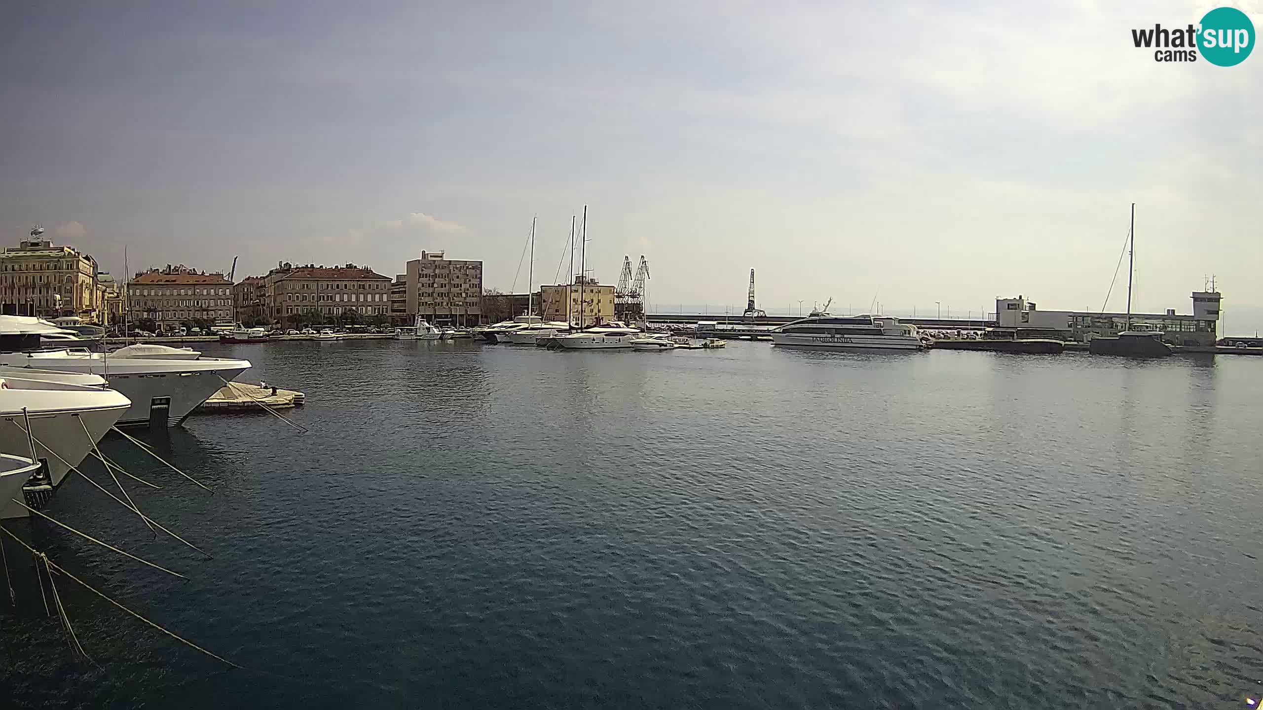 Reka – Botel Marina spletna kamera