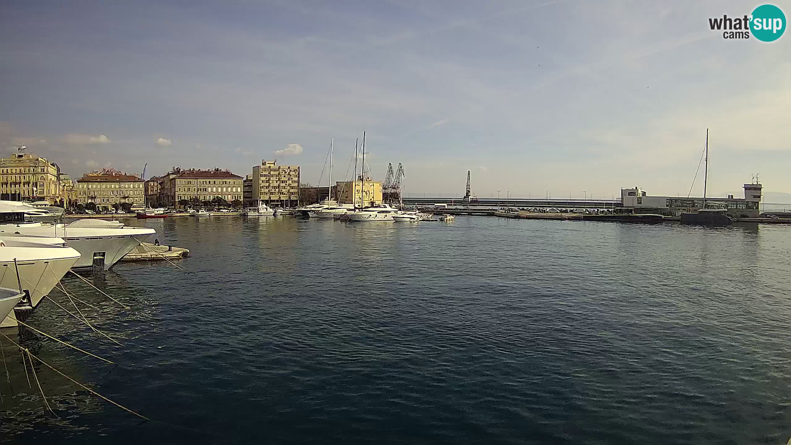 Reka – Botel Marina spletna kamera