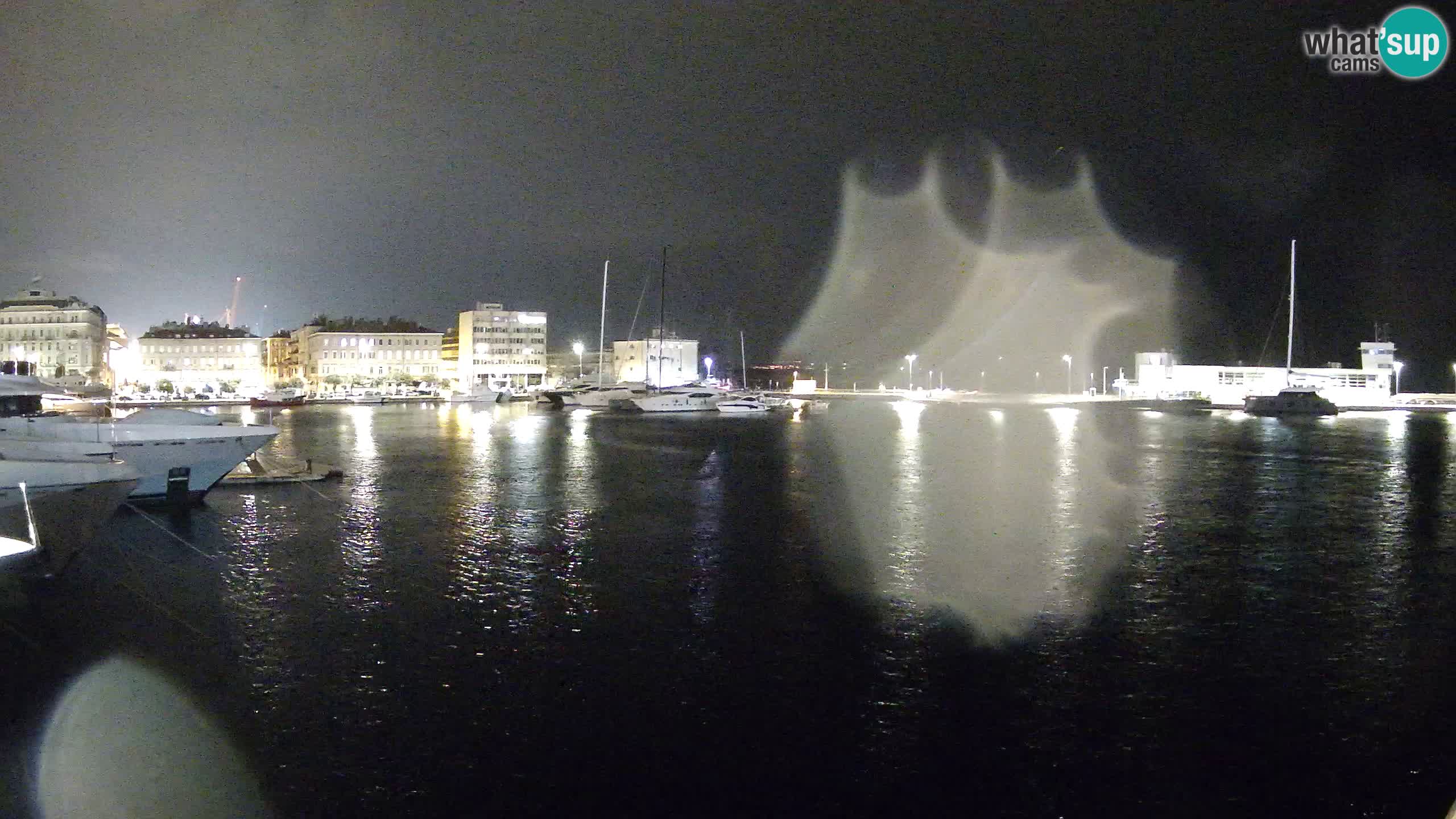 Botel Marina cámara web en vivo Rijeka