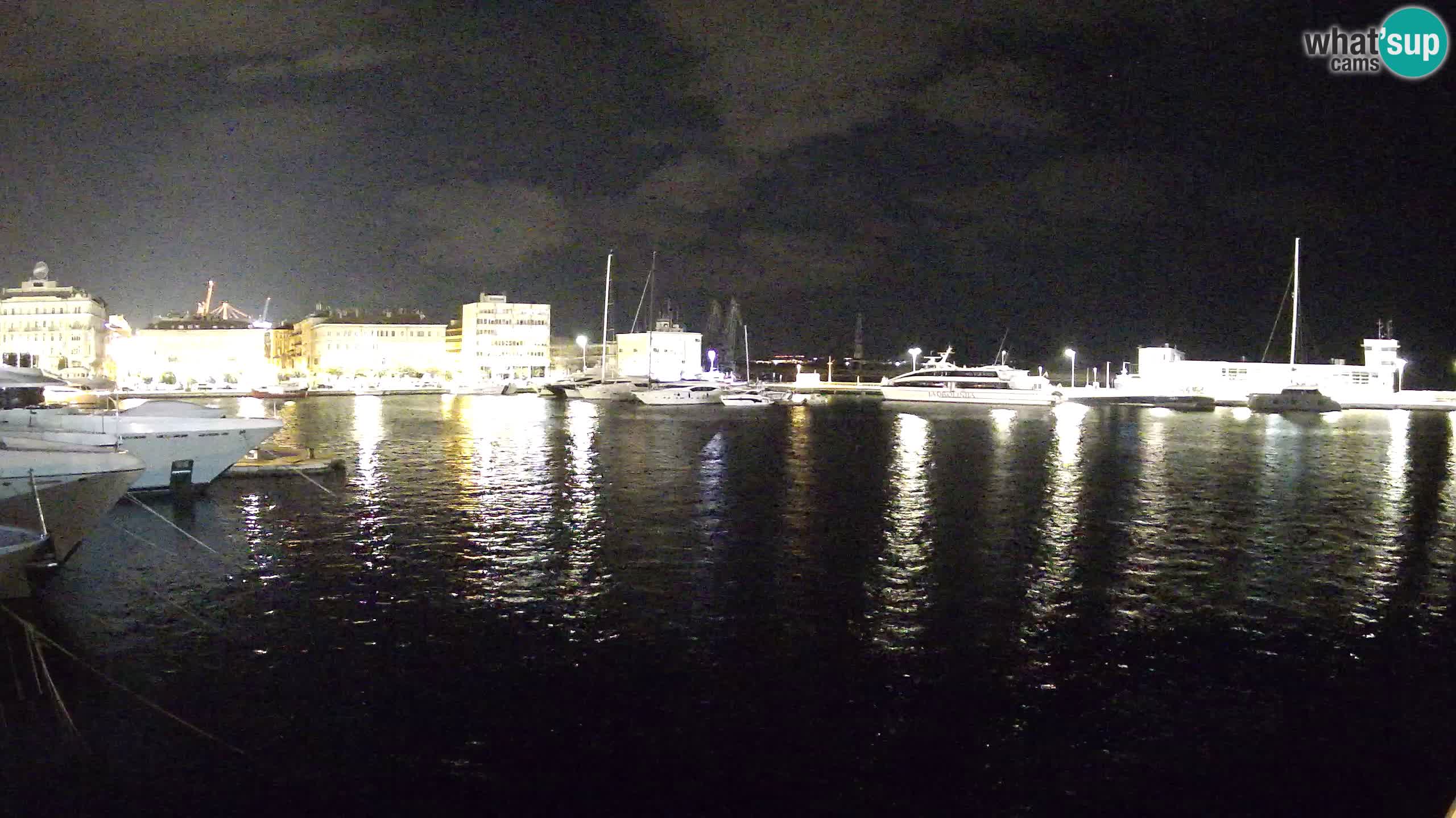 Reka – Botel Marina spletna kamera