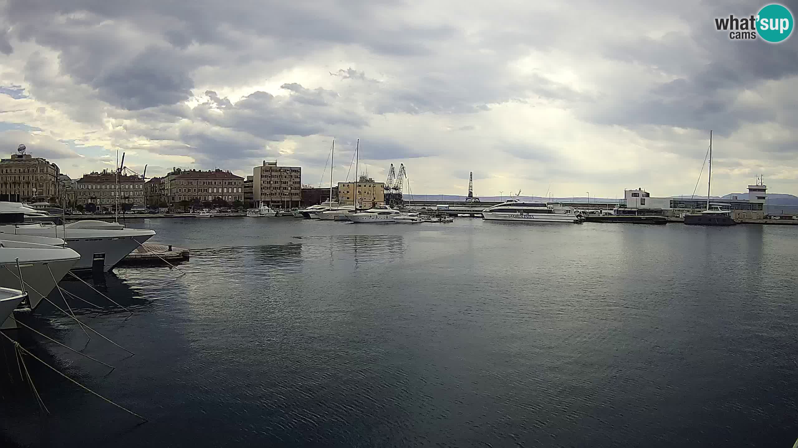 Rijeka – Botel Marina web kamera