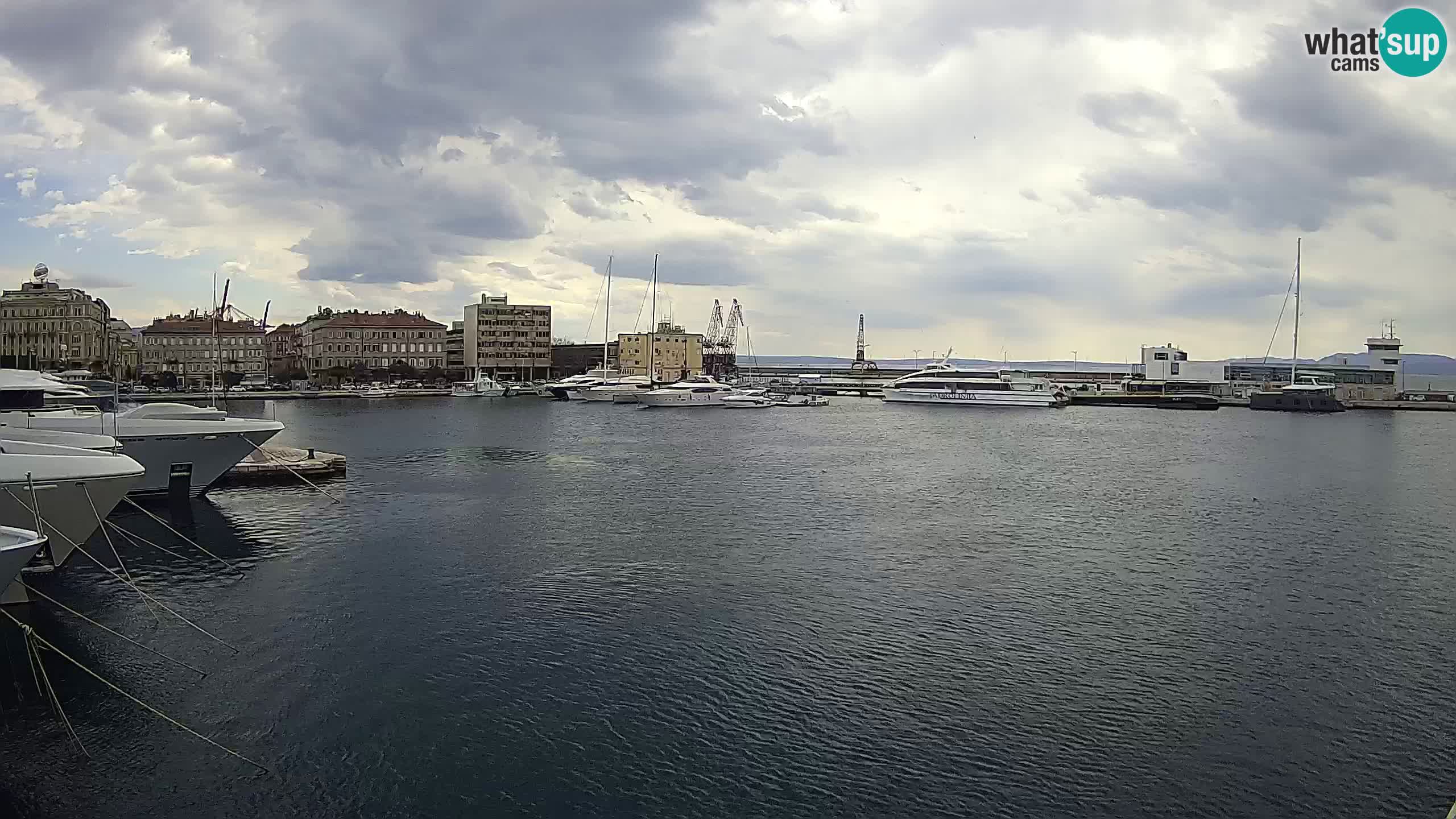 Botel Marina cámara web en vivo Rijeka