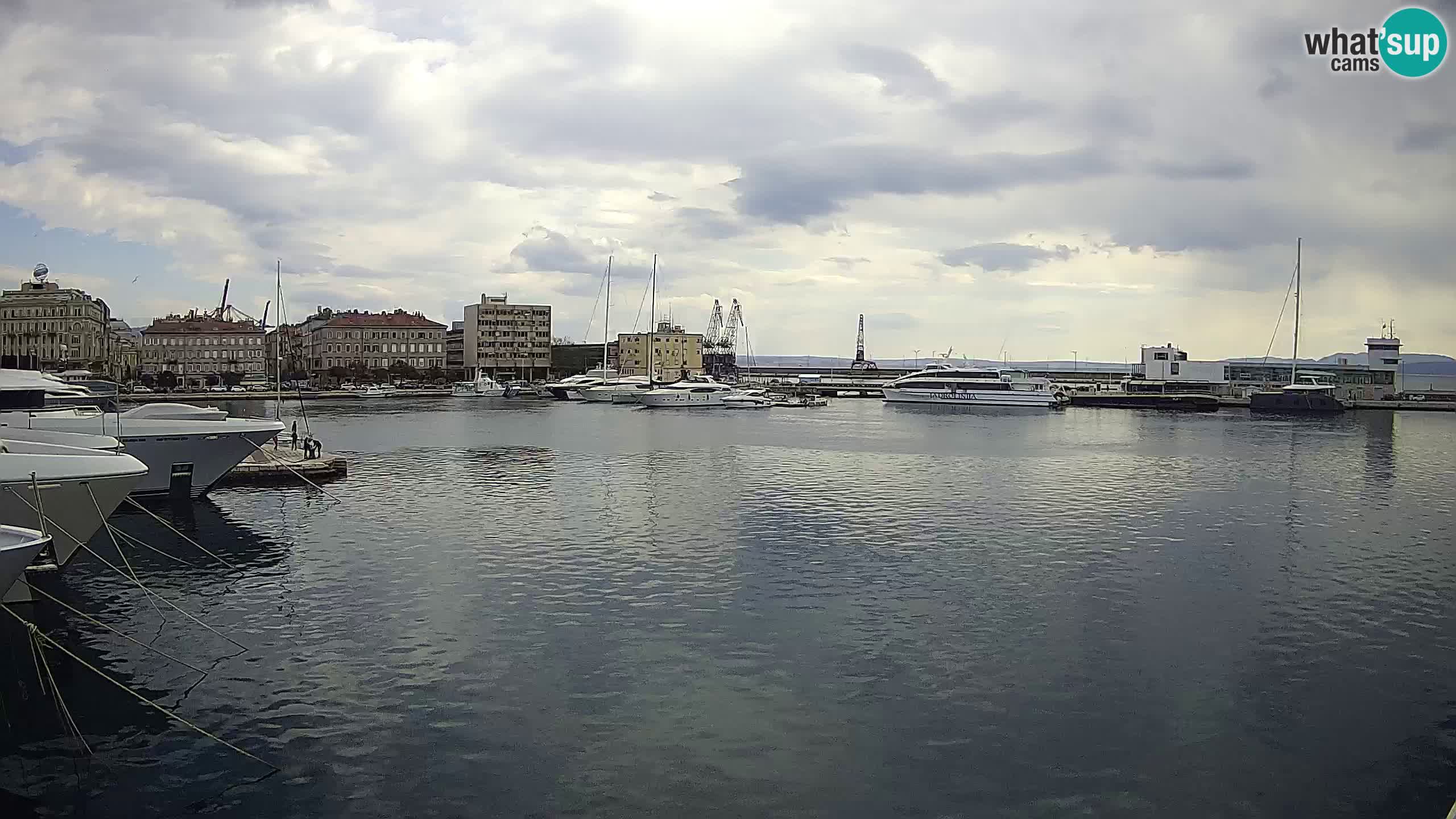 Botel Marina cámara web en vivo Rijeka
