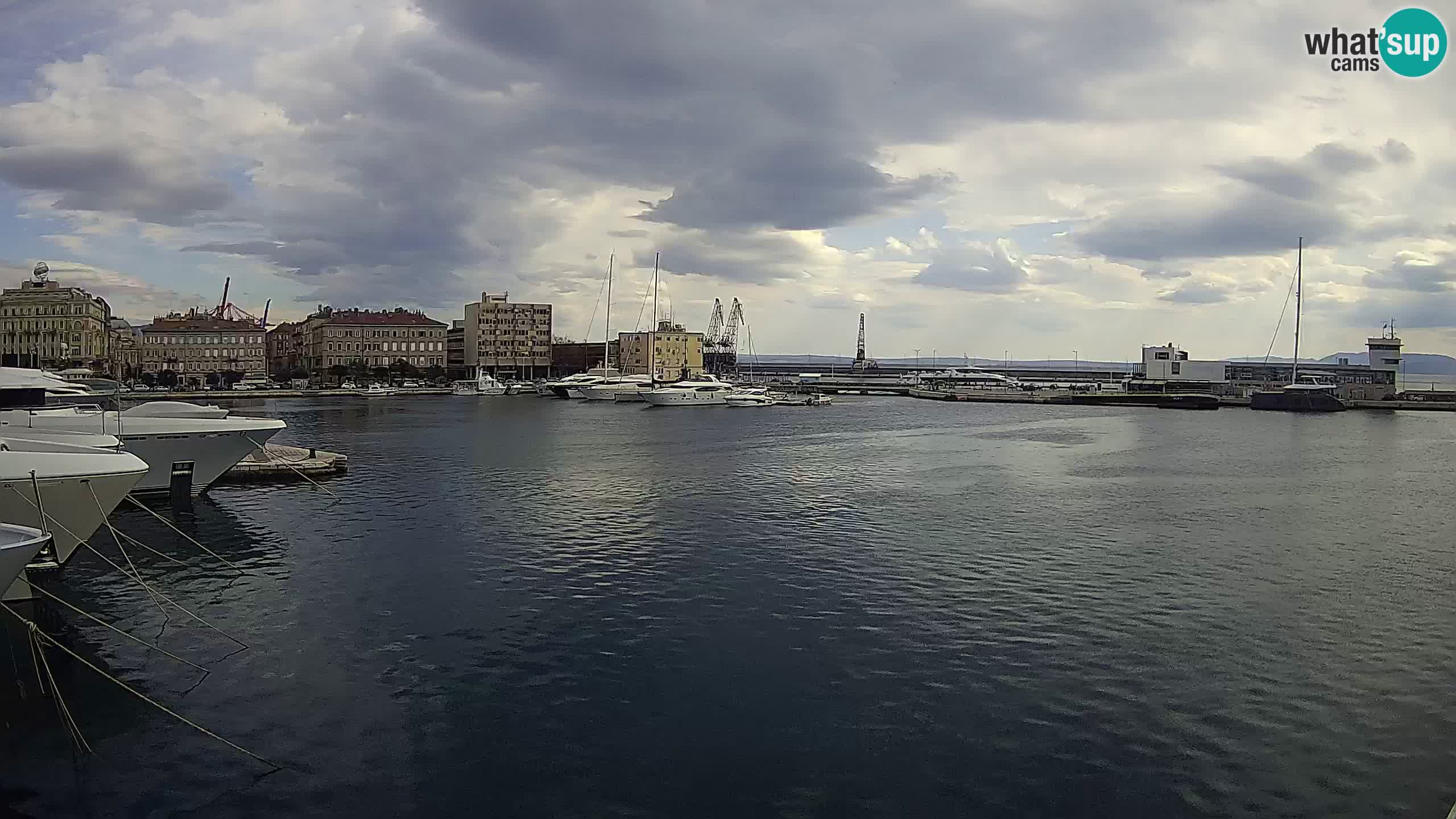 Botel Marina cámara web en vivo Rijeka