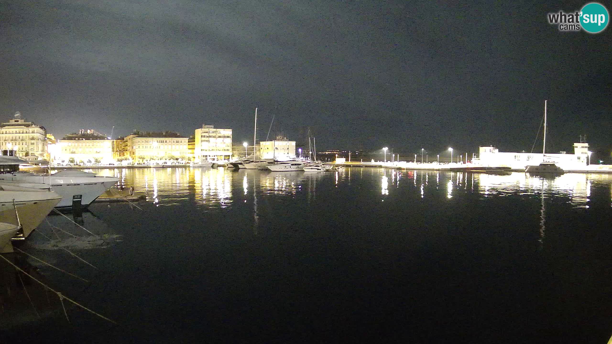 Reka – Botel Marina spletna kamera