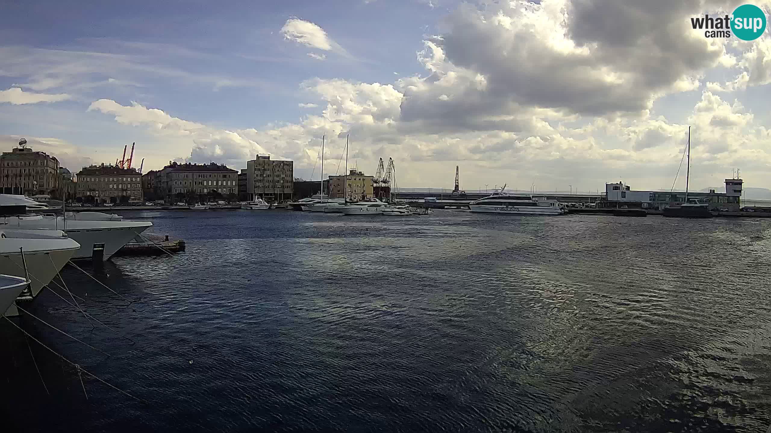 Rijeka – Botel Marina web kamera