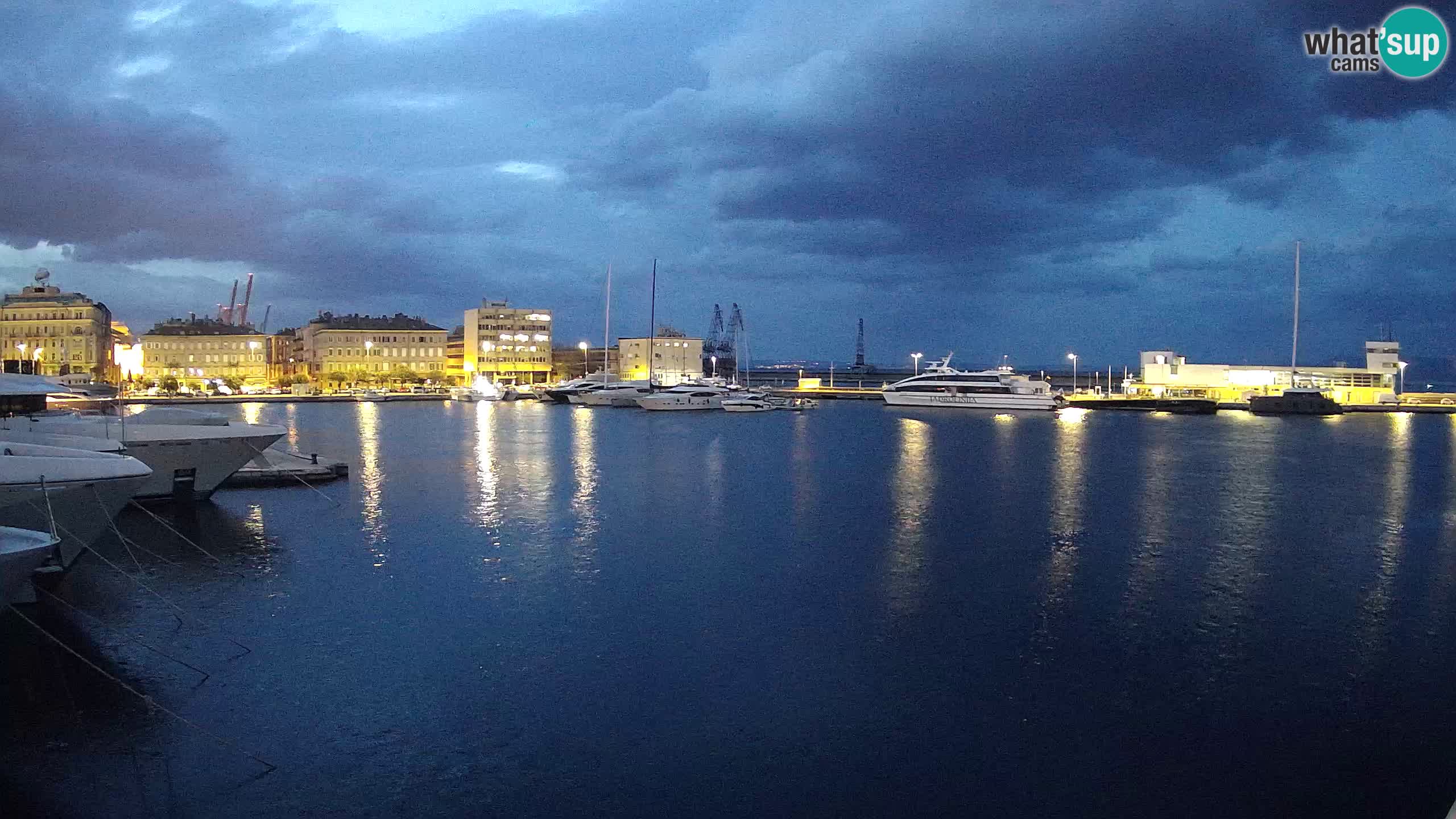 Botel Marina cámara web en vivo Rijeka