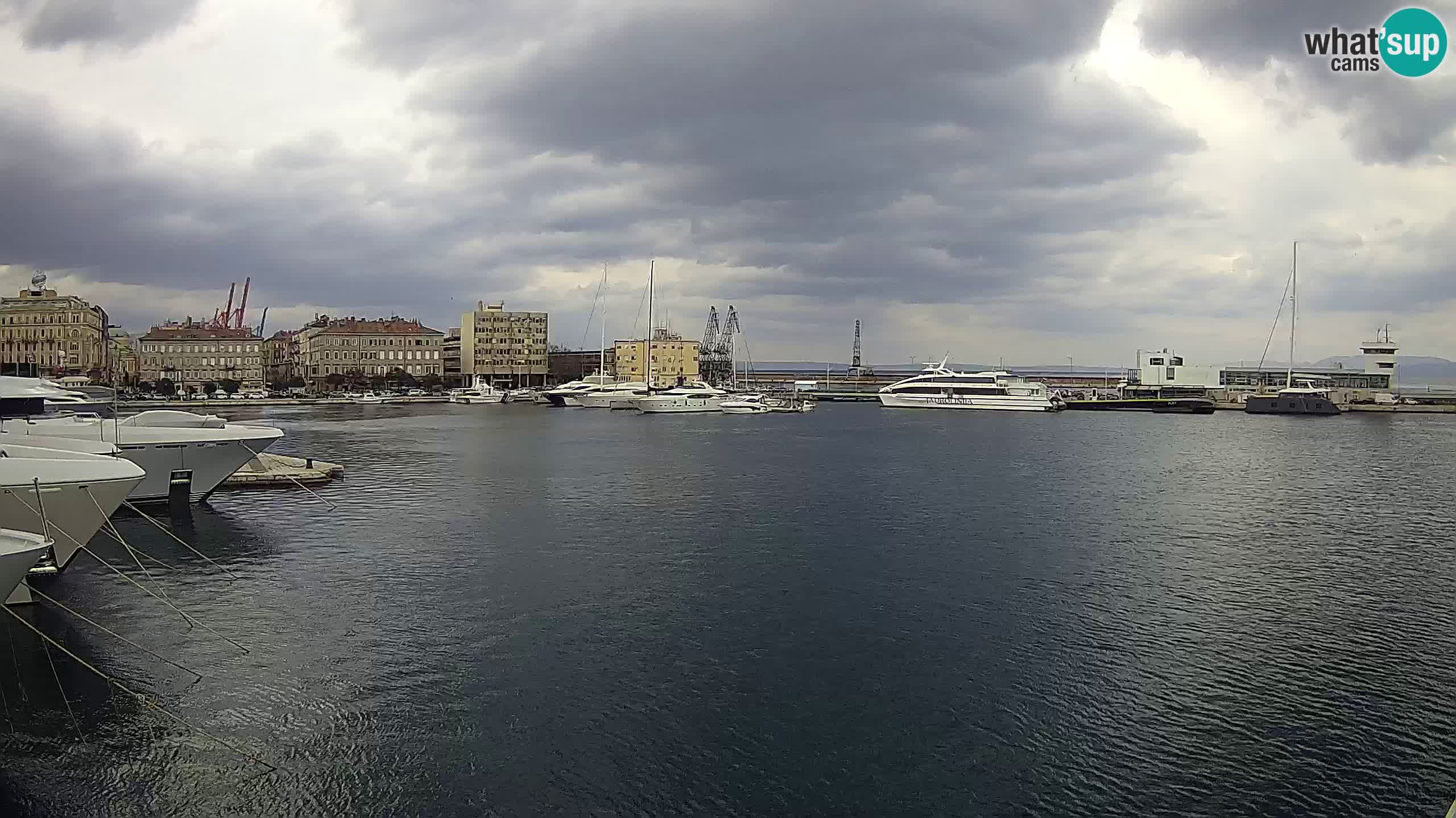 Rijeka – Botel Marina web kamera