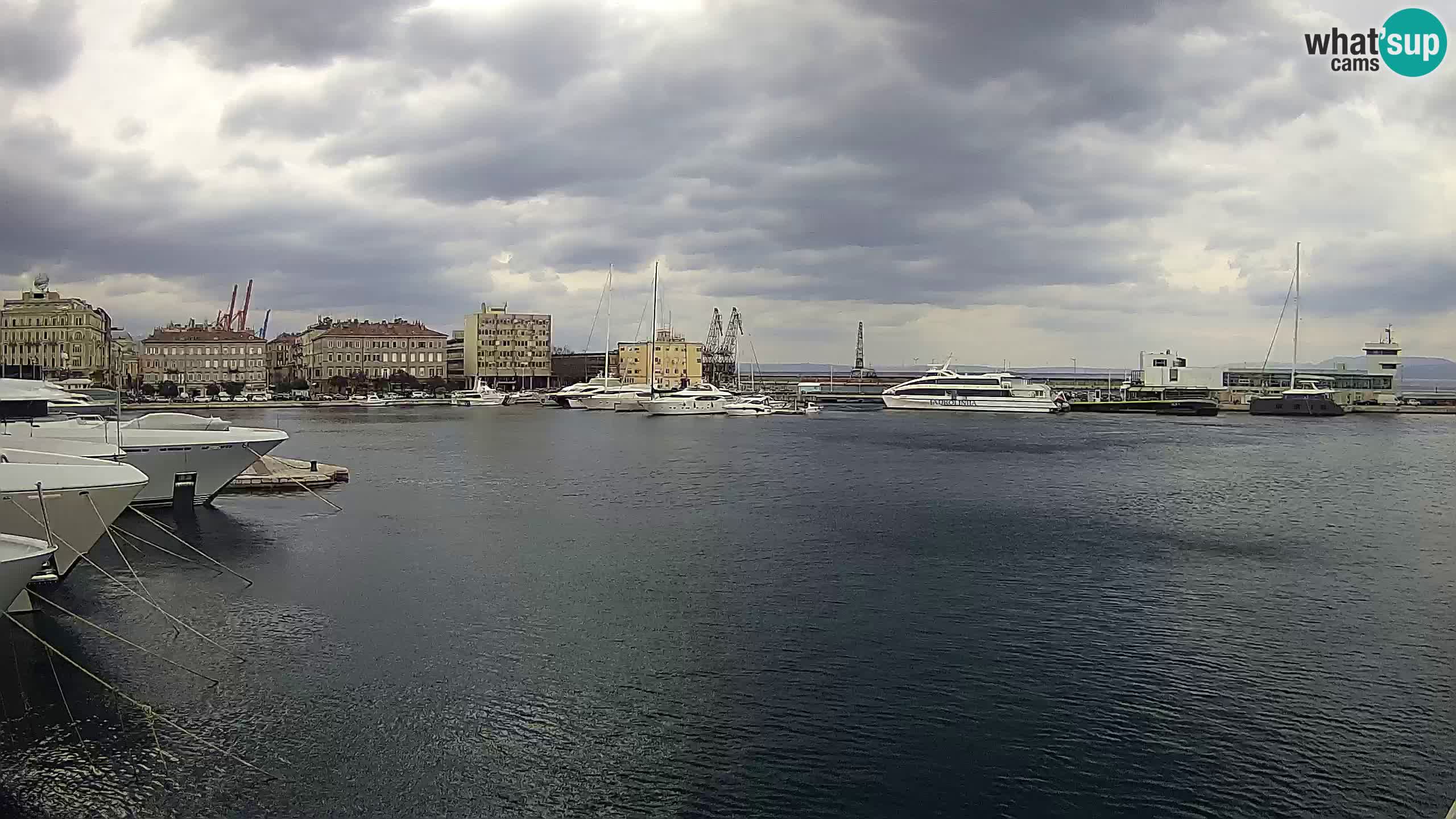 Botel Marina cámara web en vivo Rijeka
