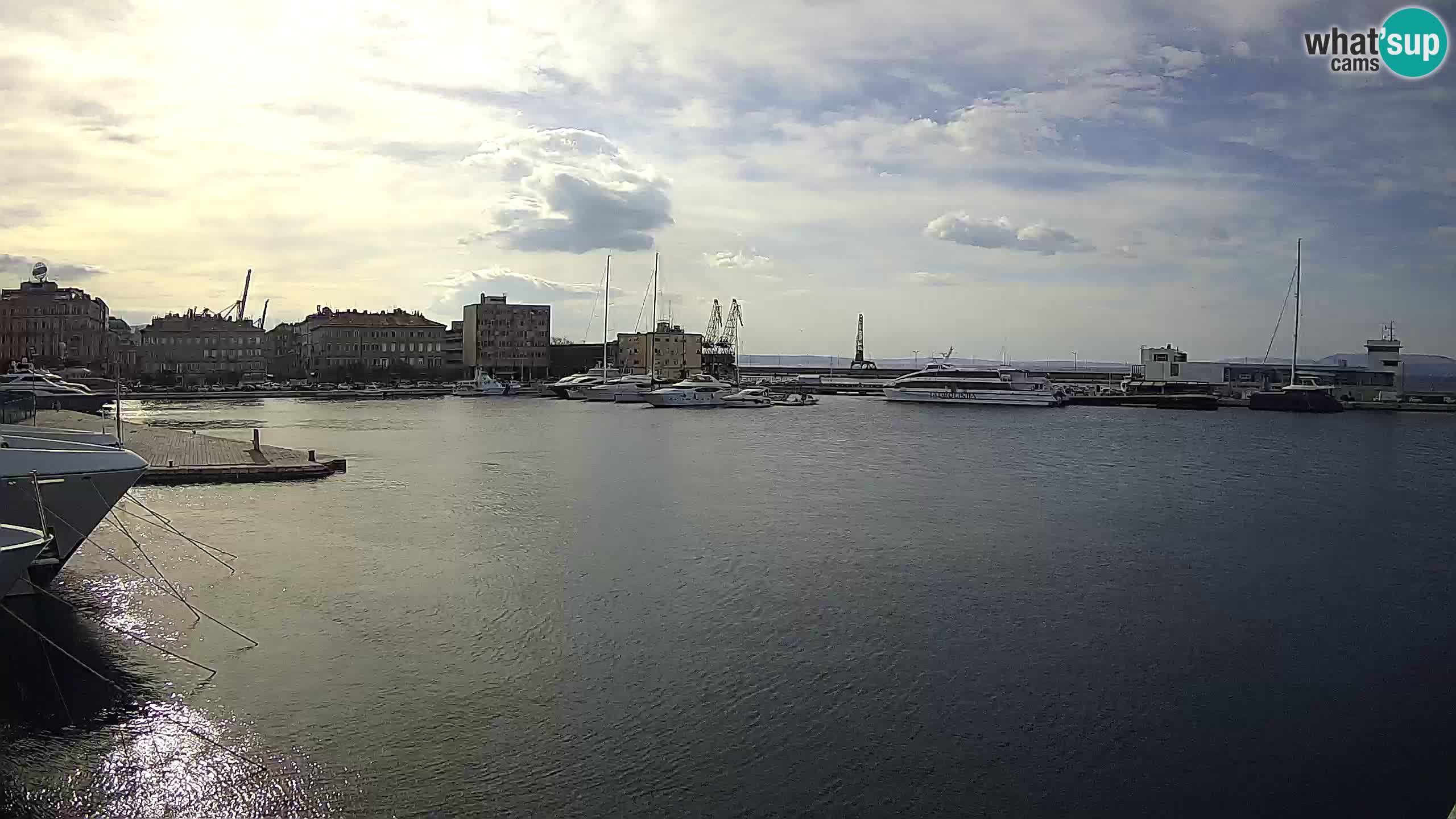 Rijeka – Botel Marina webcam en direct
