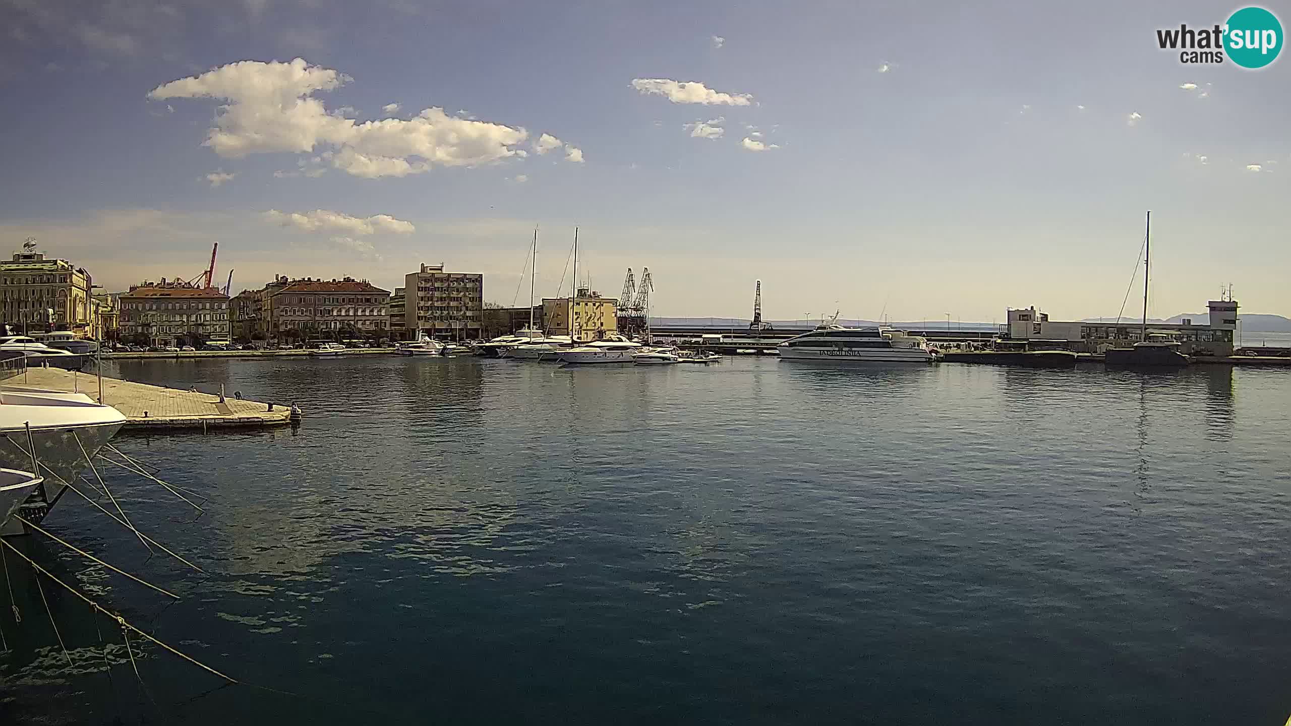 Reka – Botel Marina spletna kamera