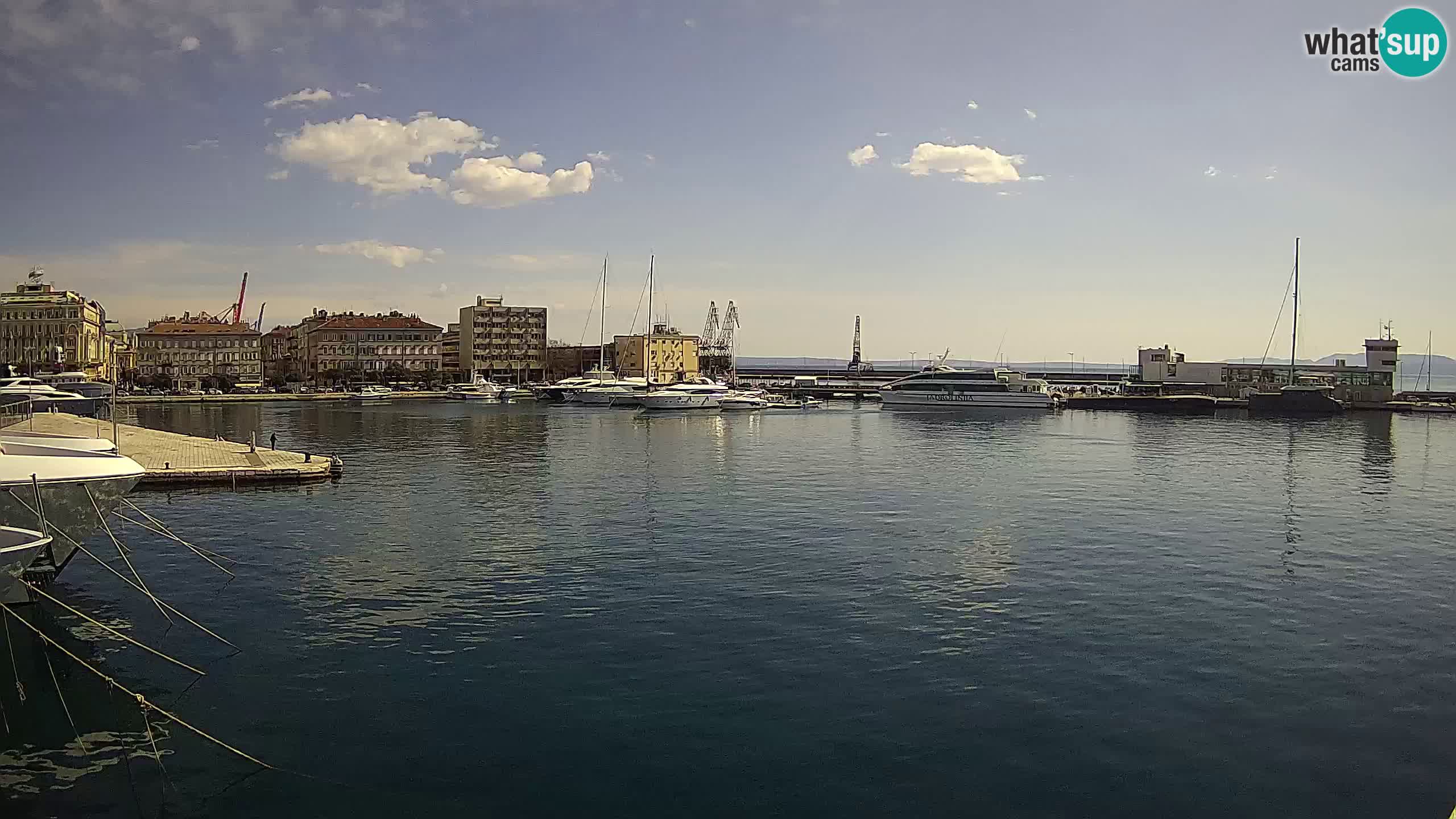 Reka – Botel Marina spletna kamera