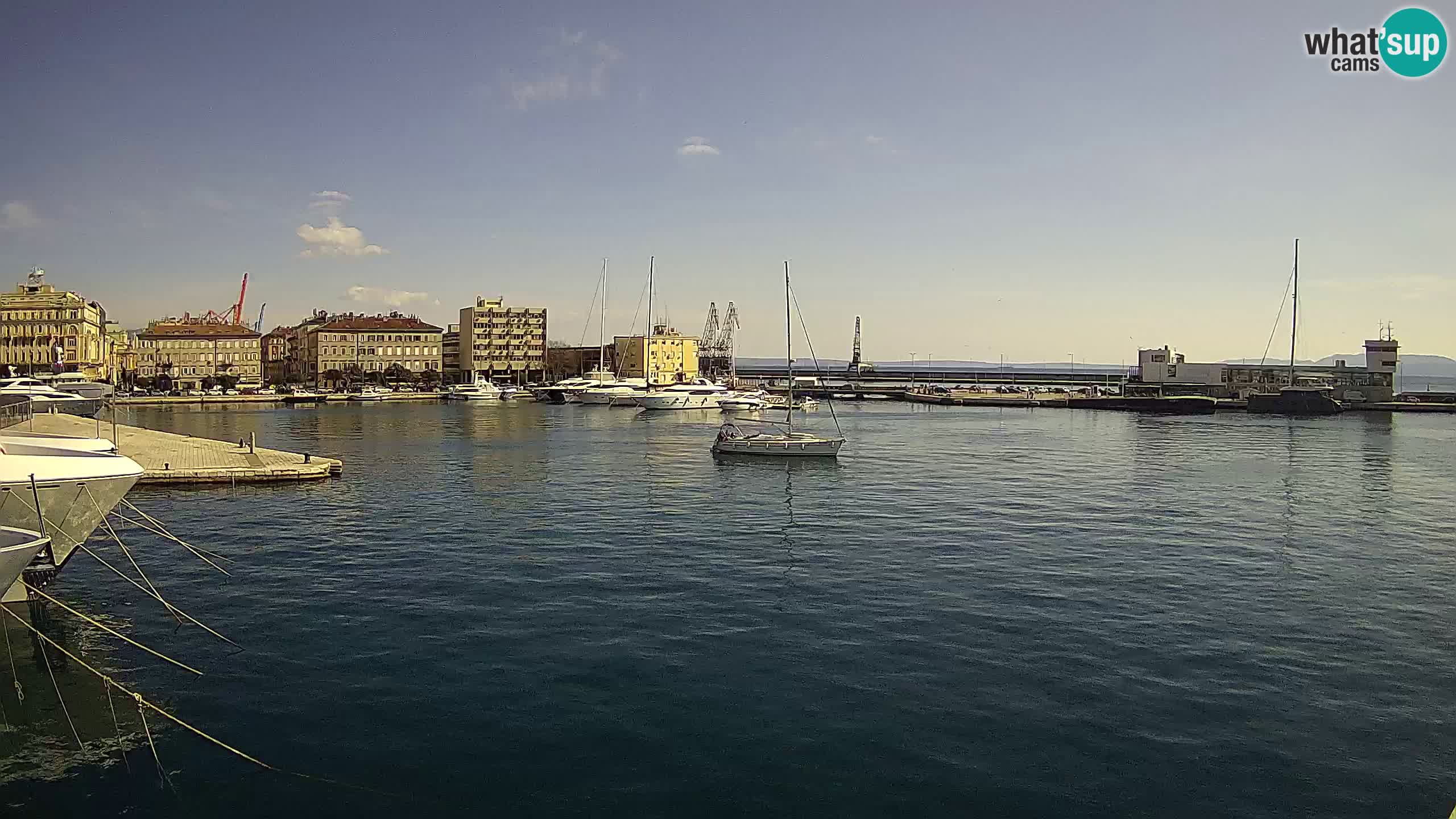 Reka – Botel Marina spletna kamera
