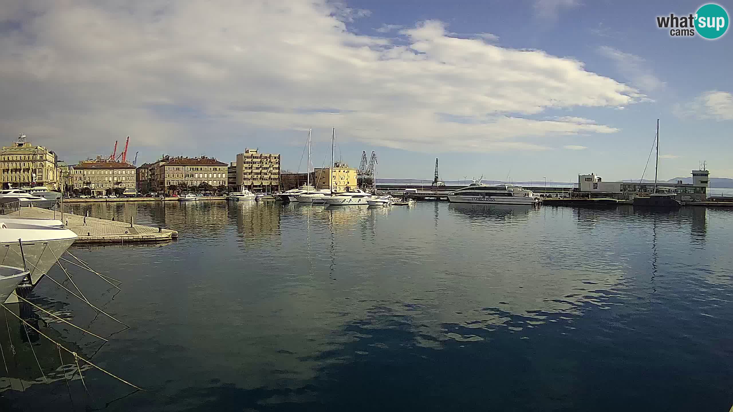 Reka – Botel Marina spletna kamera