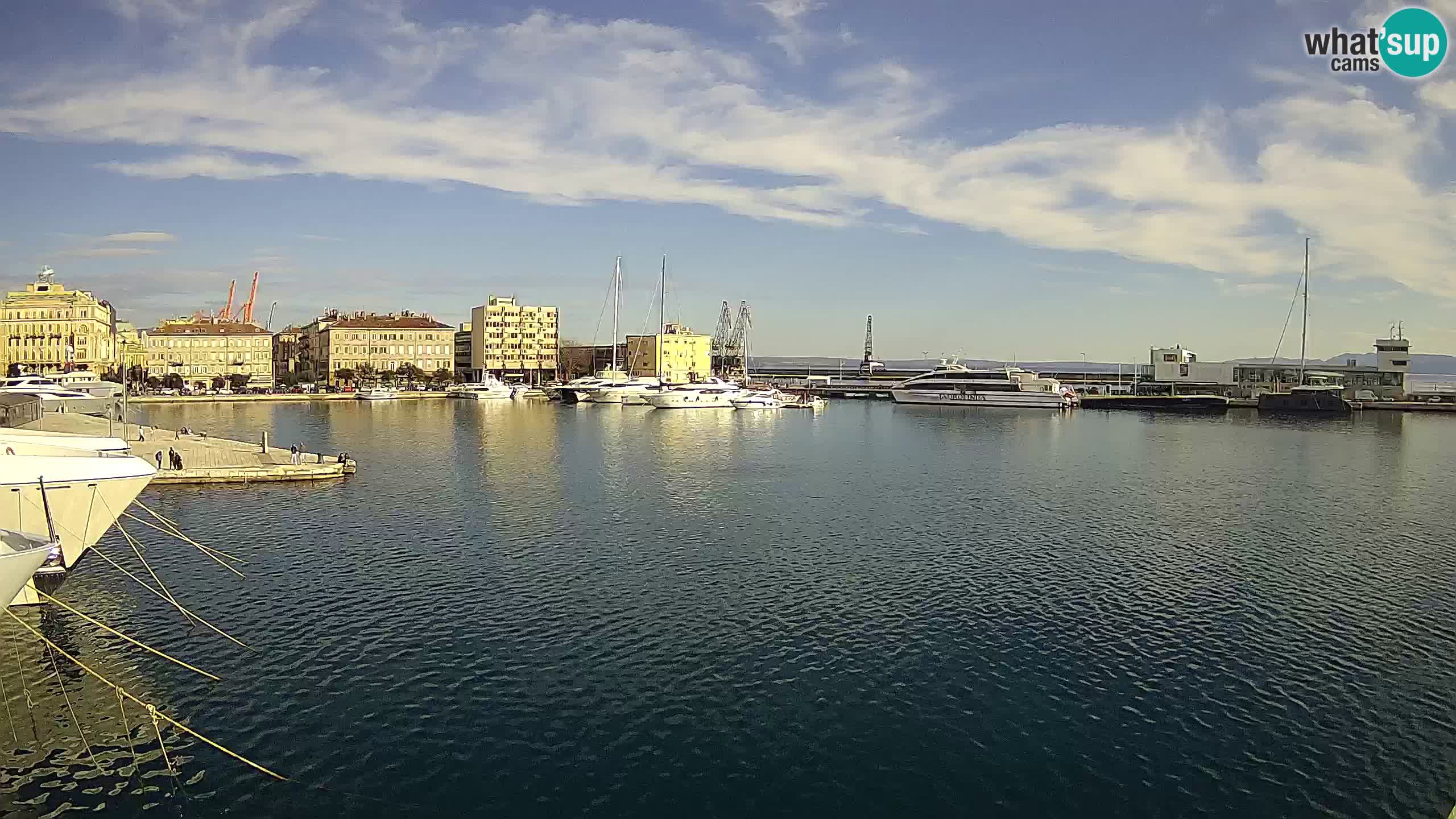 Reka – Botel Marina spletna kamera