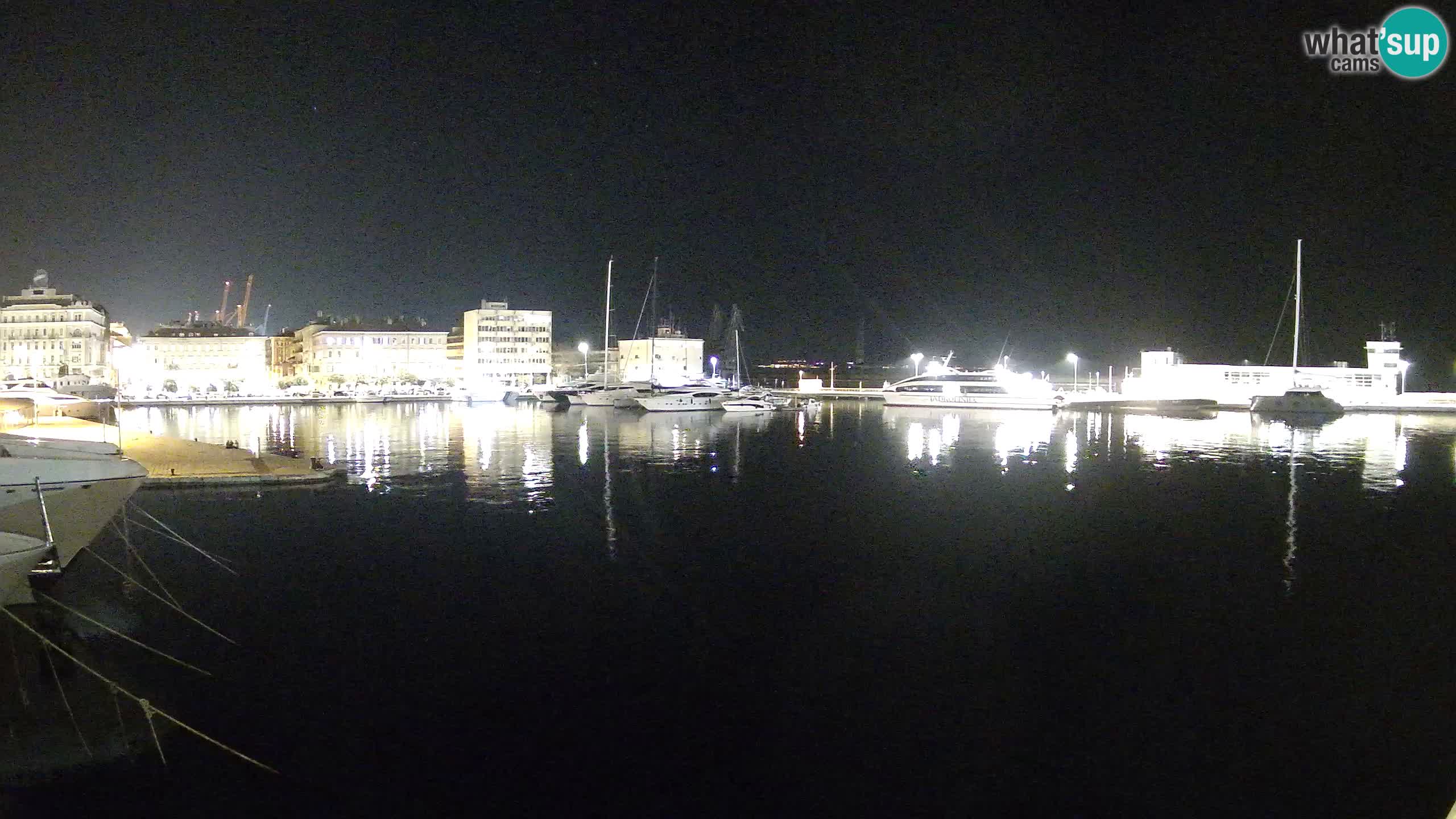 Reka – Botel Marina spletna kamera