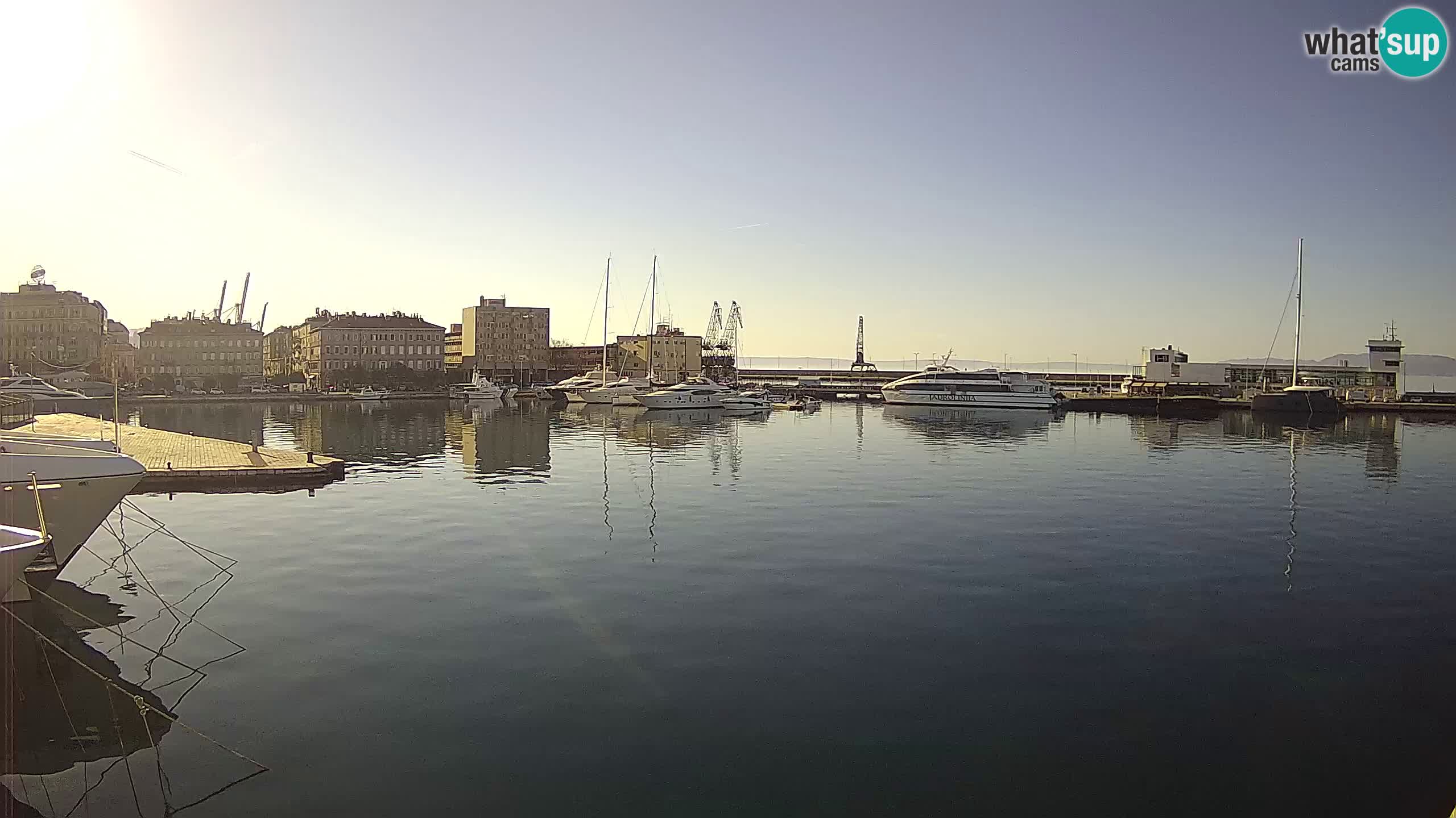 Botel Marina cámara web en vivo Rijeka