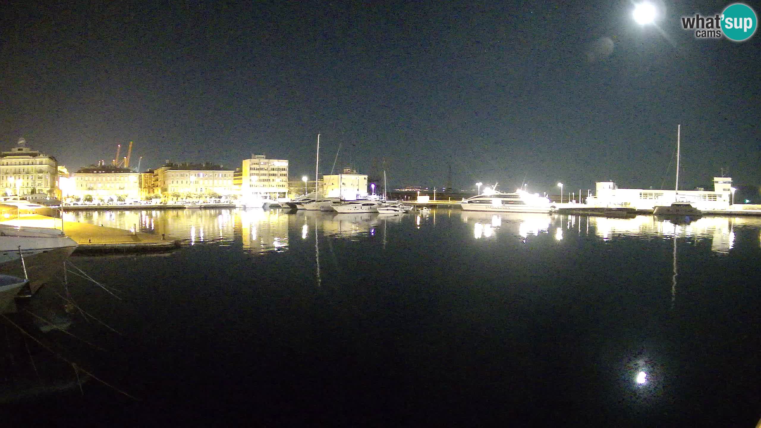 Botel Marina cámara web en vivo Rijeka