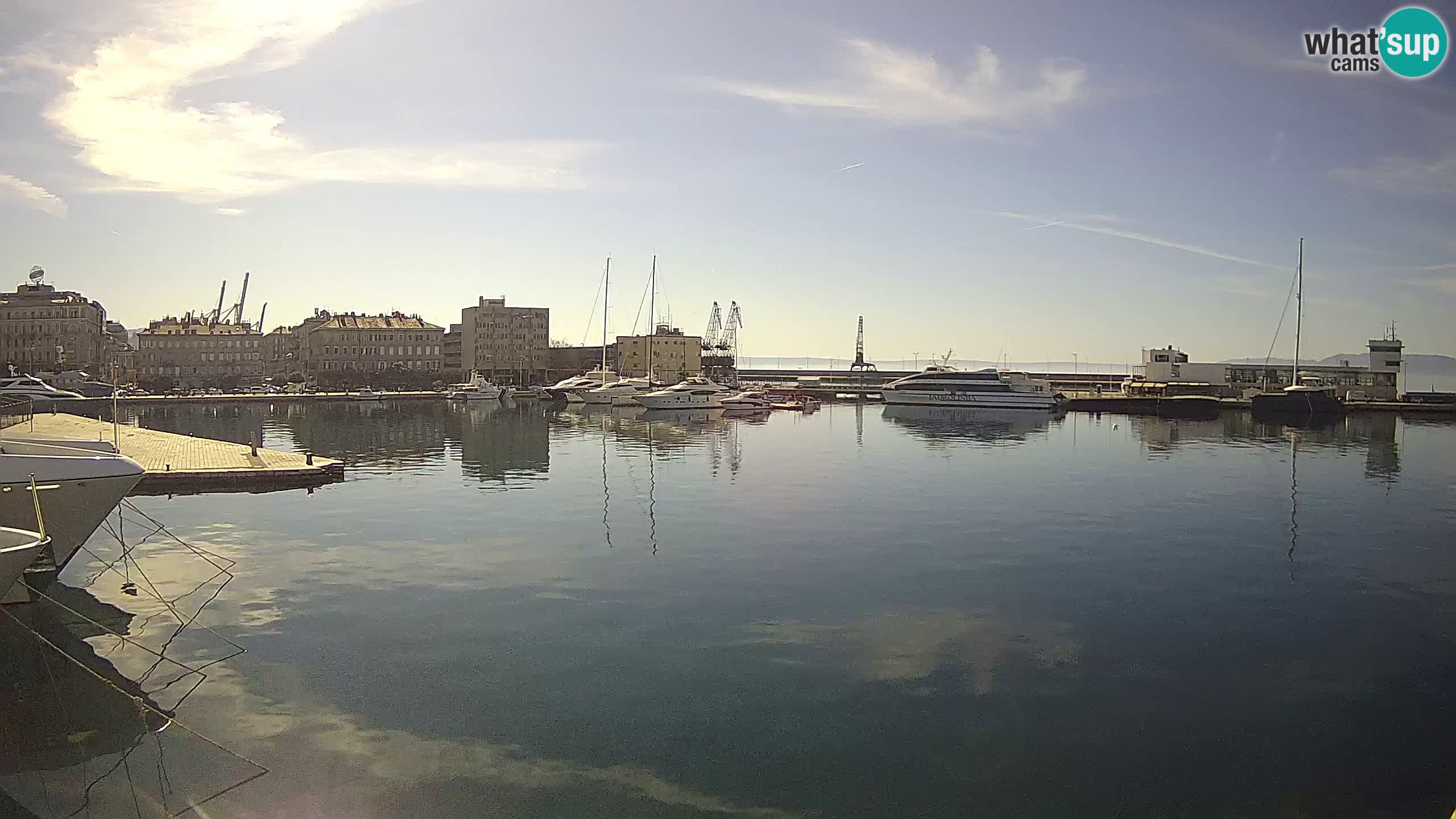 Reka – Botel Marina spletna kamera