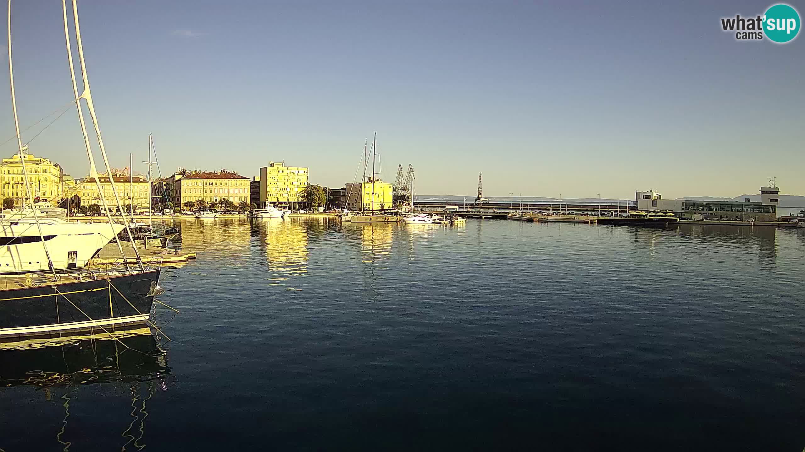 Botel Marina – Rijeka live cam