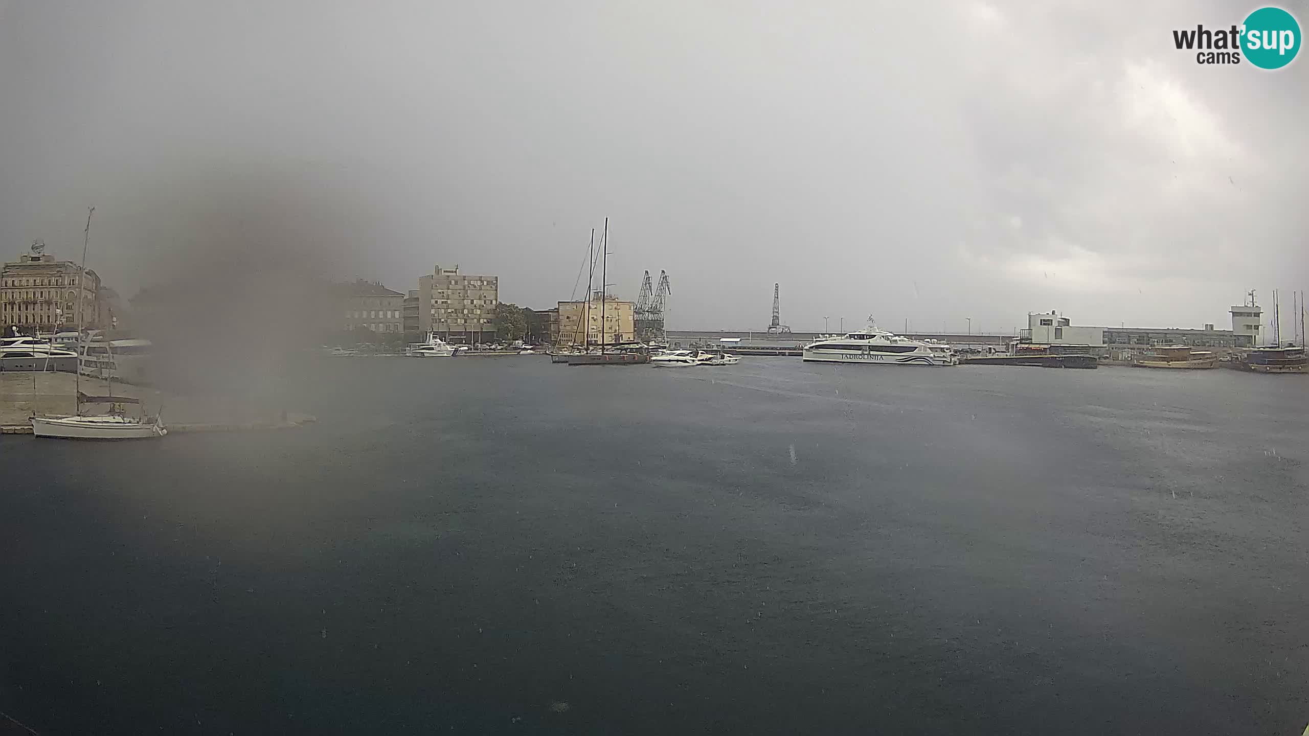Botel Marina – Rijeka live cam