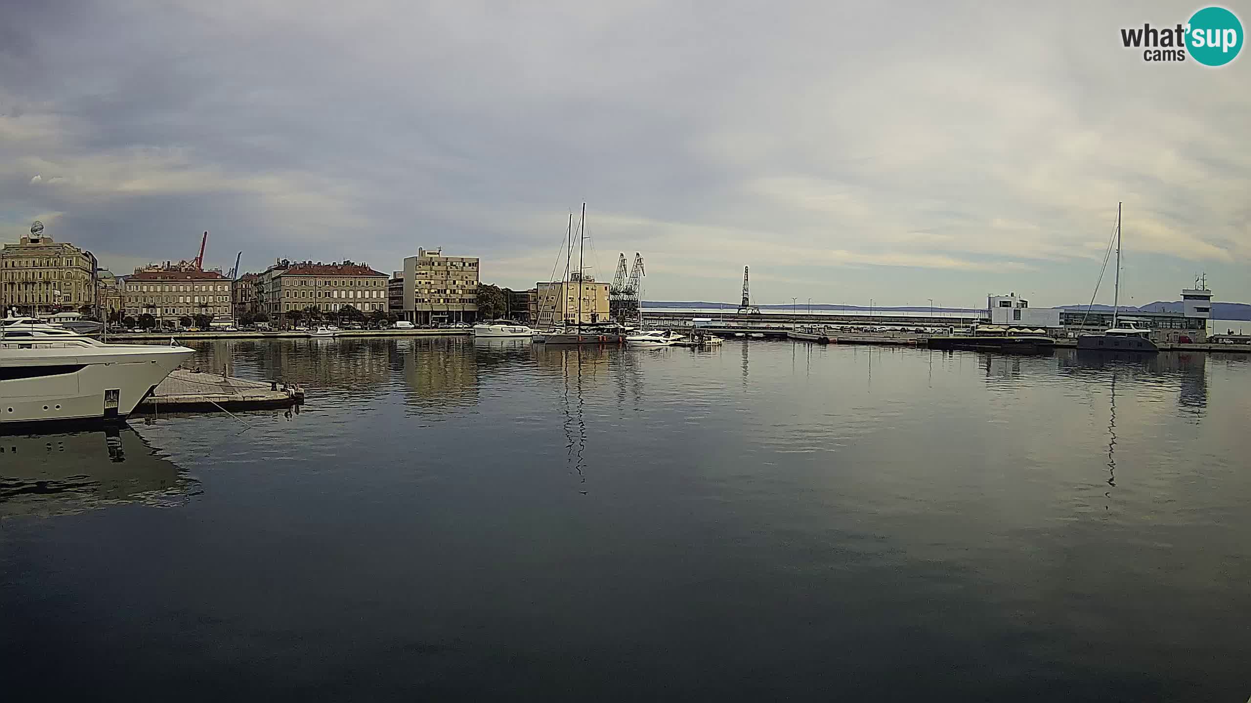 Botel Marina – Rijeka webcam