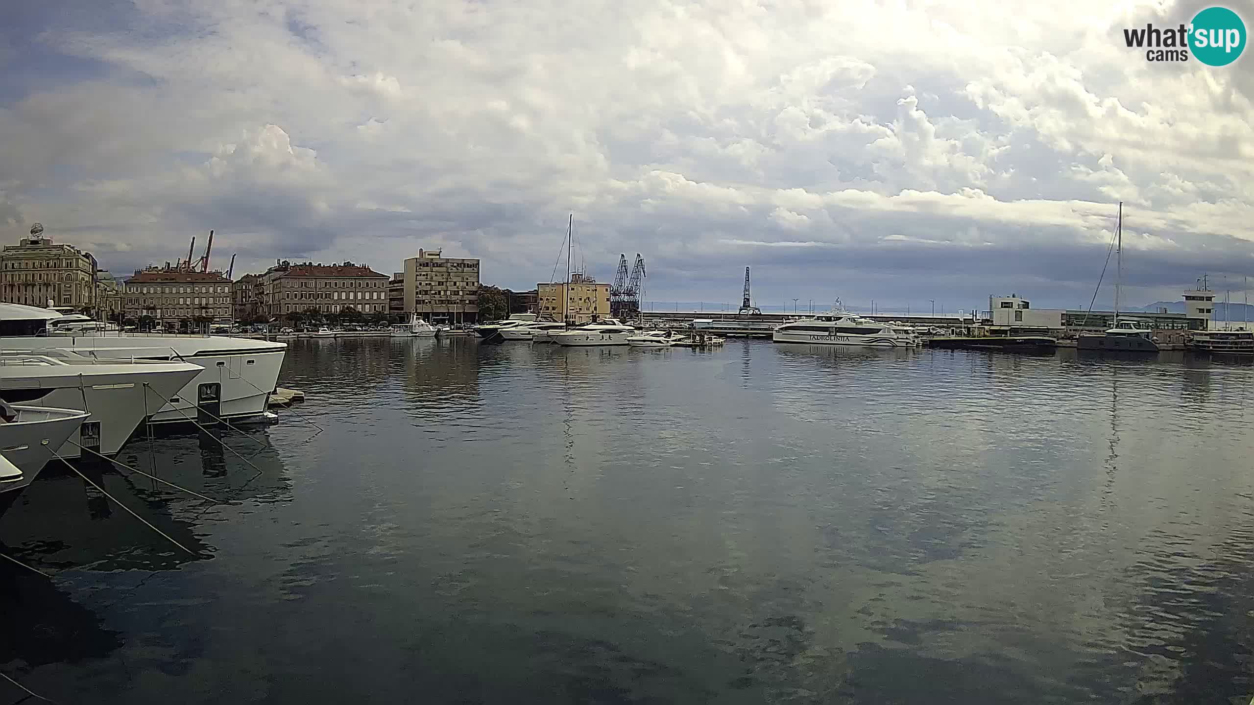 Botel Marina – Rijeka live cam