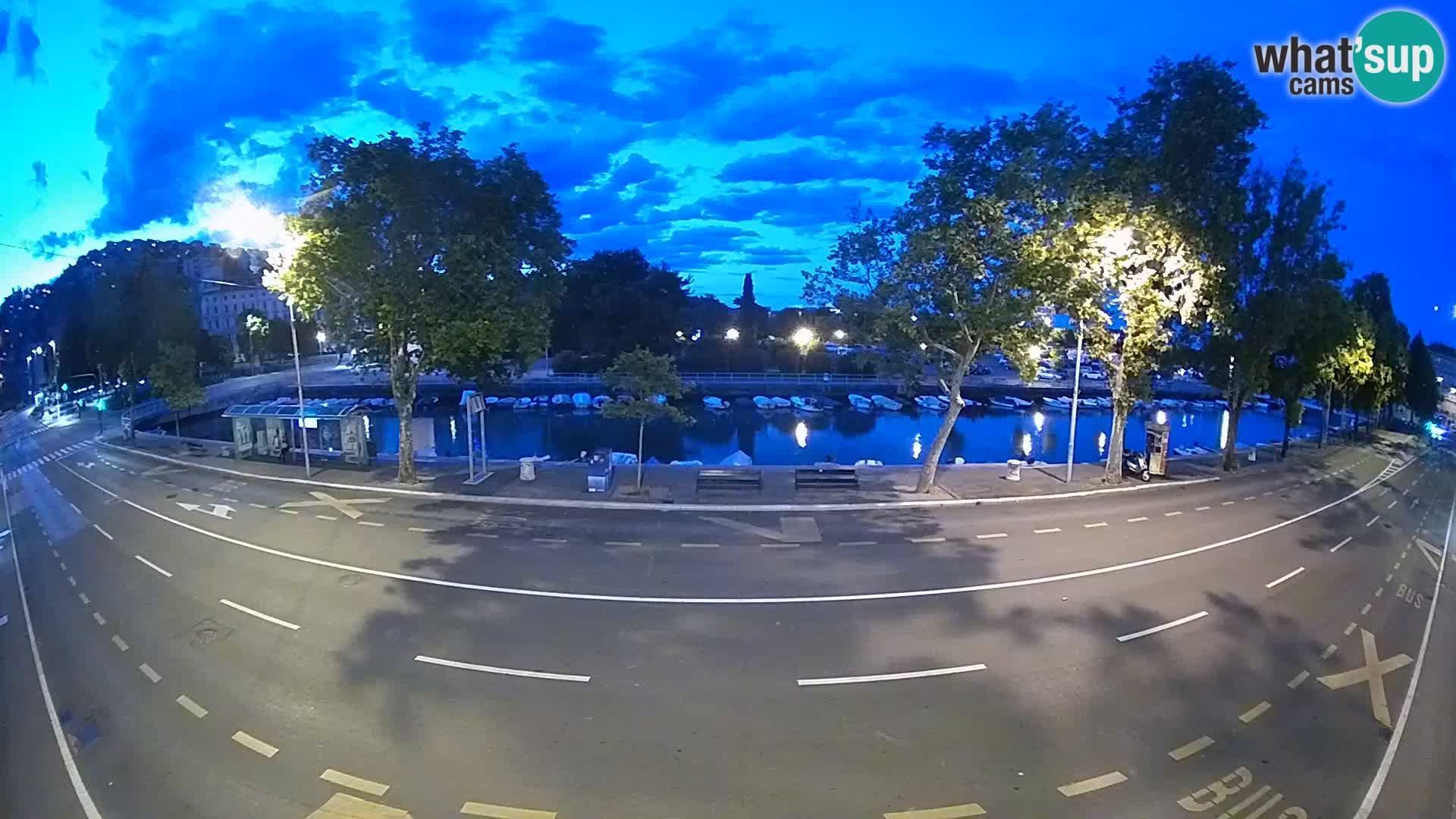 Reka – pogled na Trsat in Sušak