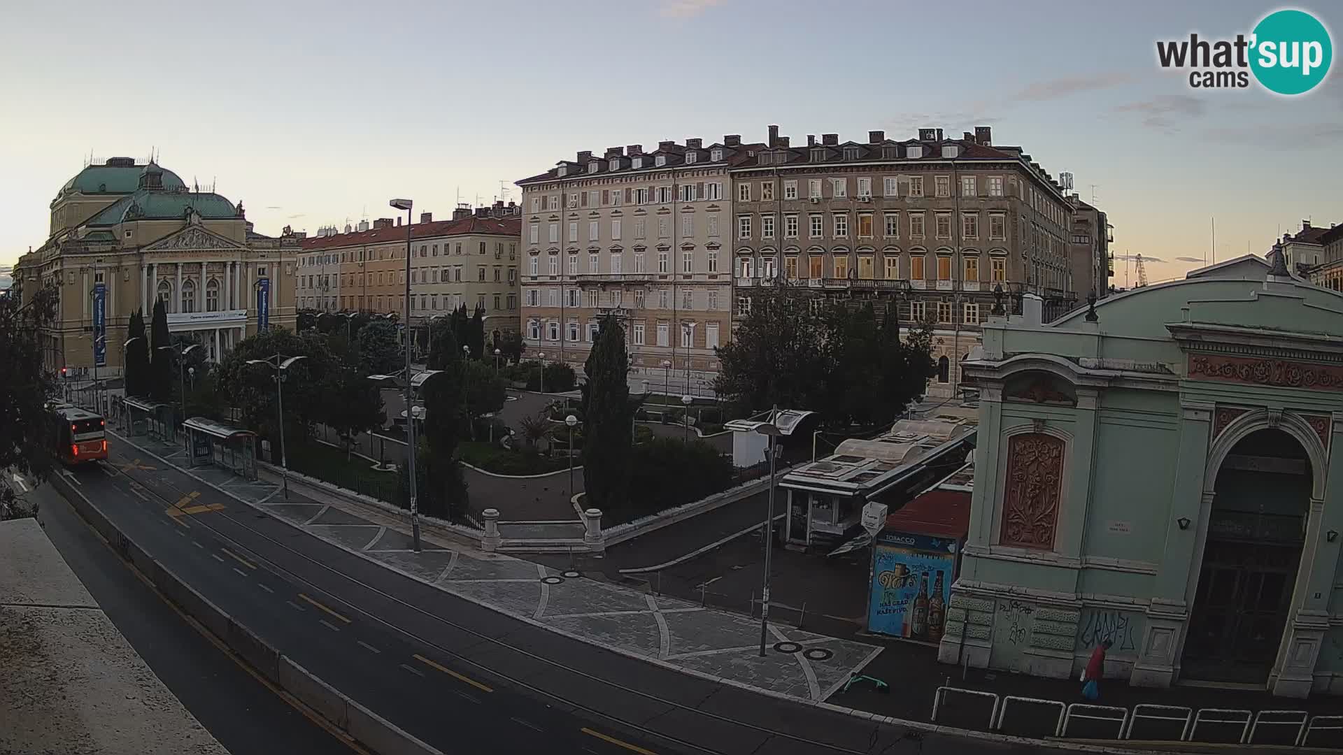 Webcam Rijeka – Park et Théâtre national croate Ivan pl. Zajc