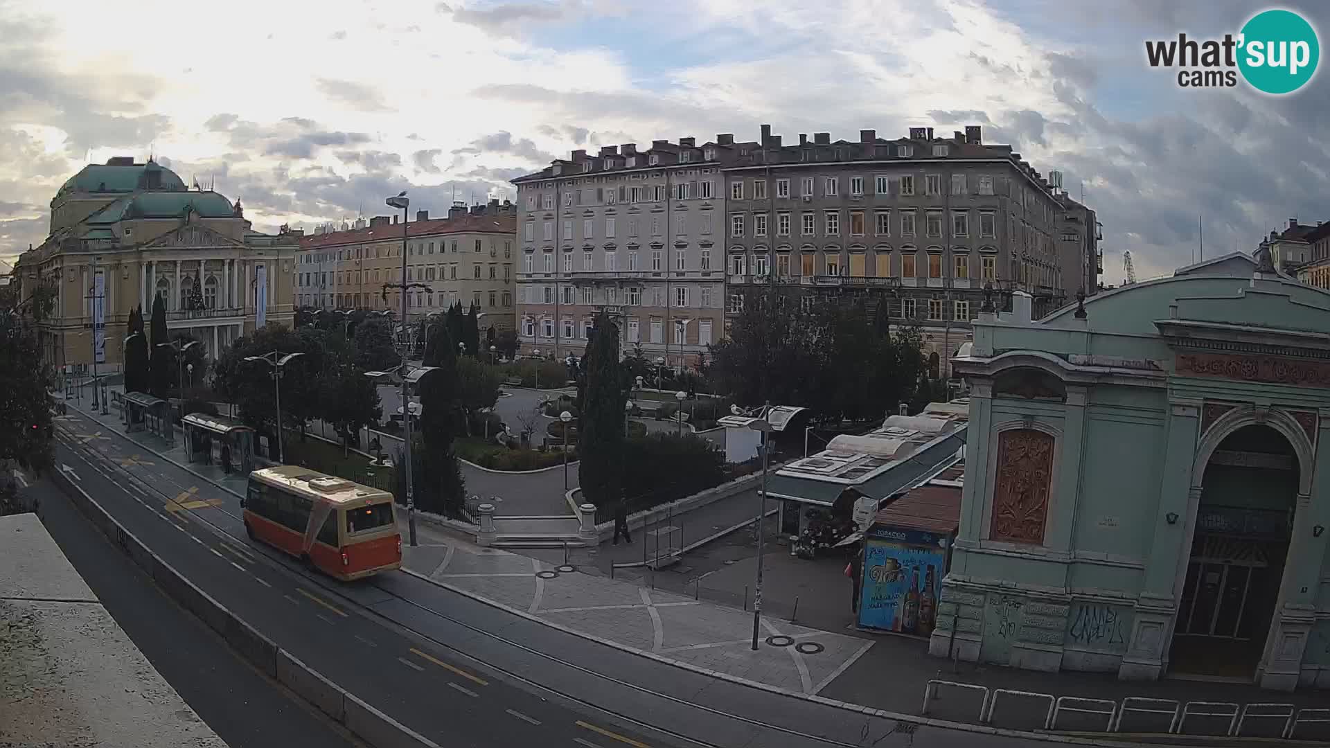 Webcam Rijeka – Park and  Croatian National Theatre Ivan pl. Zajc