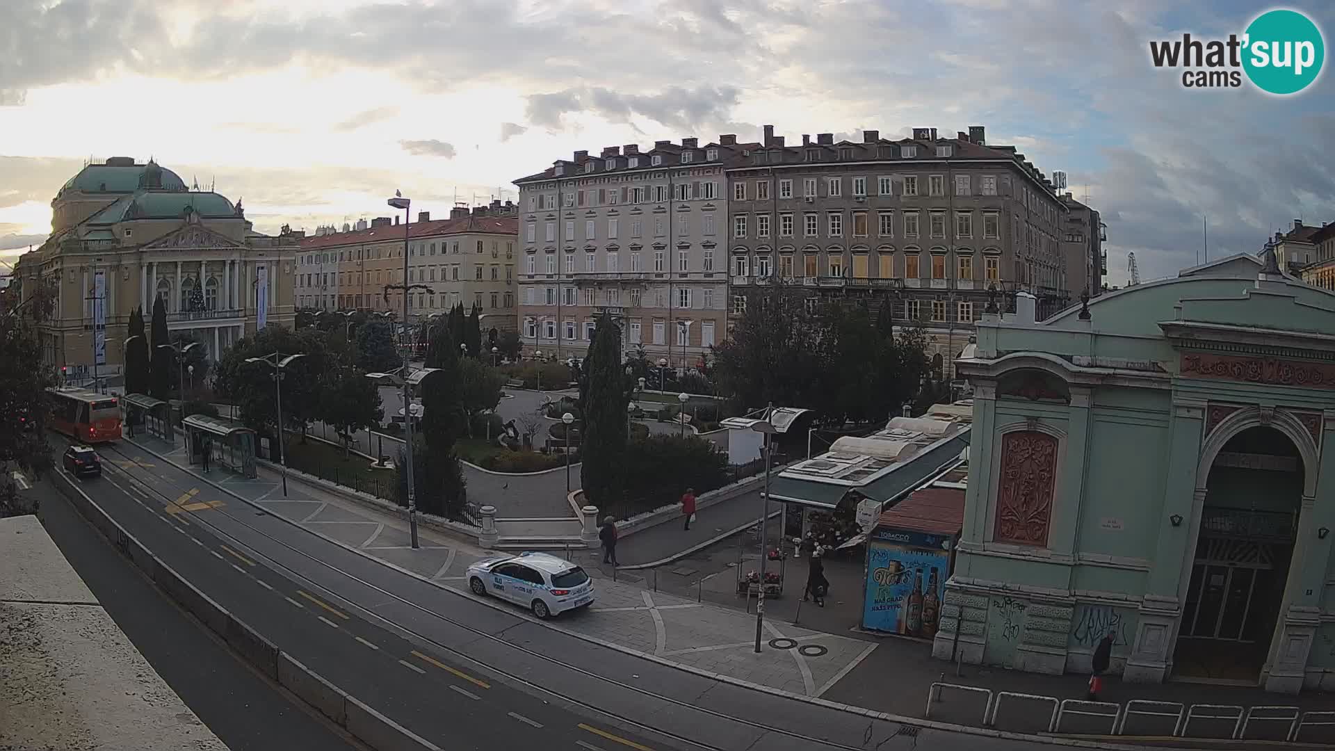 Webcam Rijeka – Parque i Teatro Nacional Croato Ivan pl. Zajc